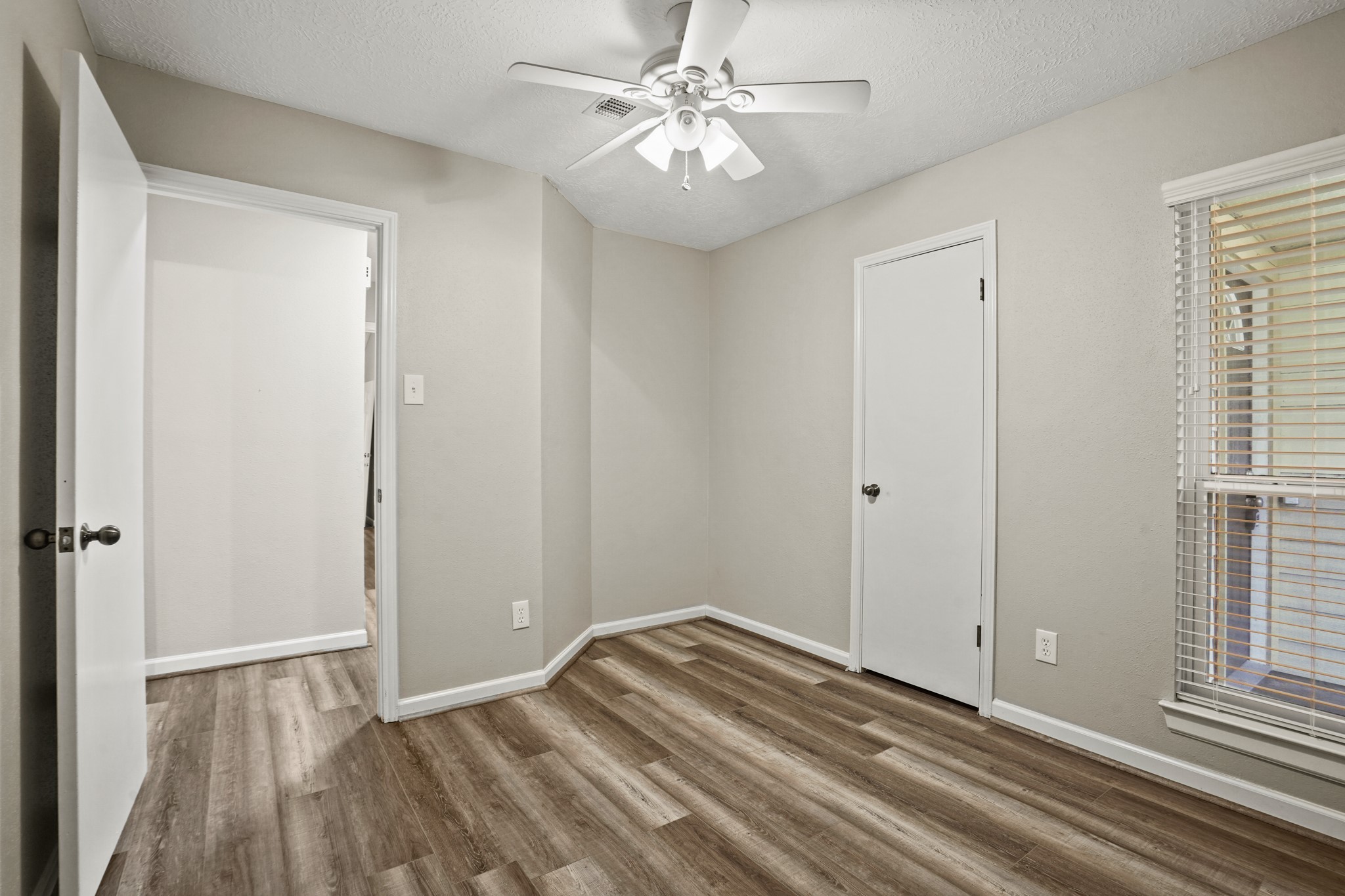 21402 Bassbrook Drive Property Photo 10