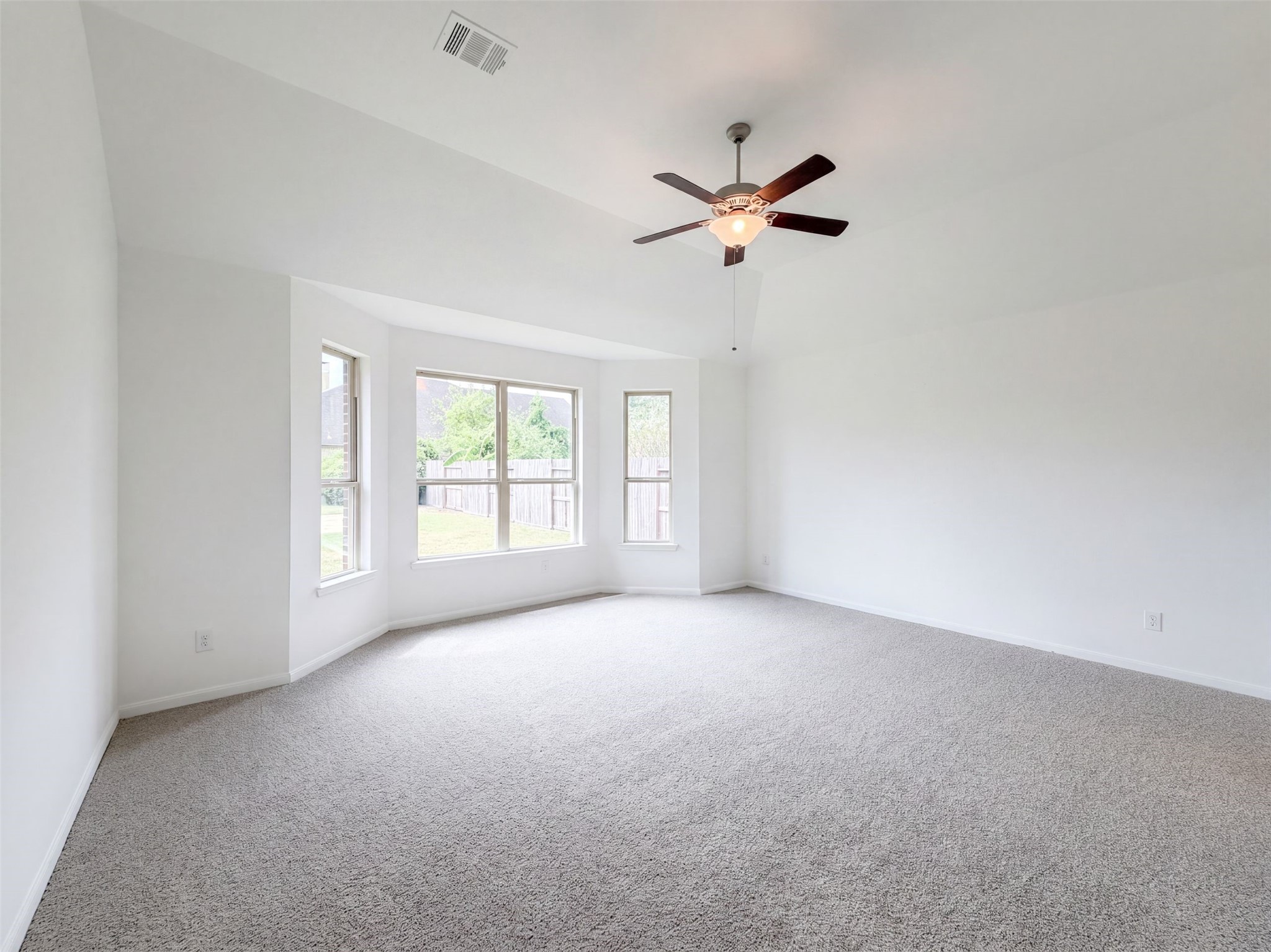 19607 Pecos Bend Court Property Photo 4