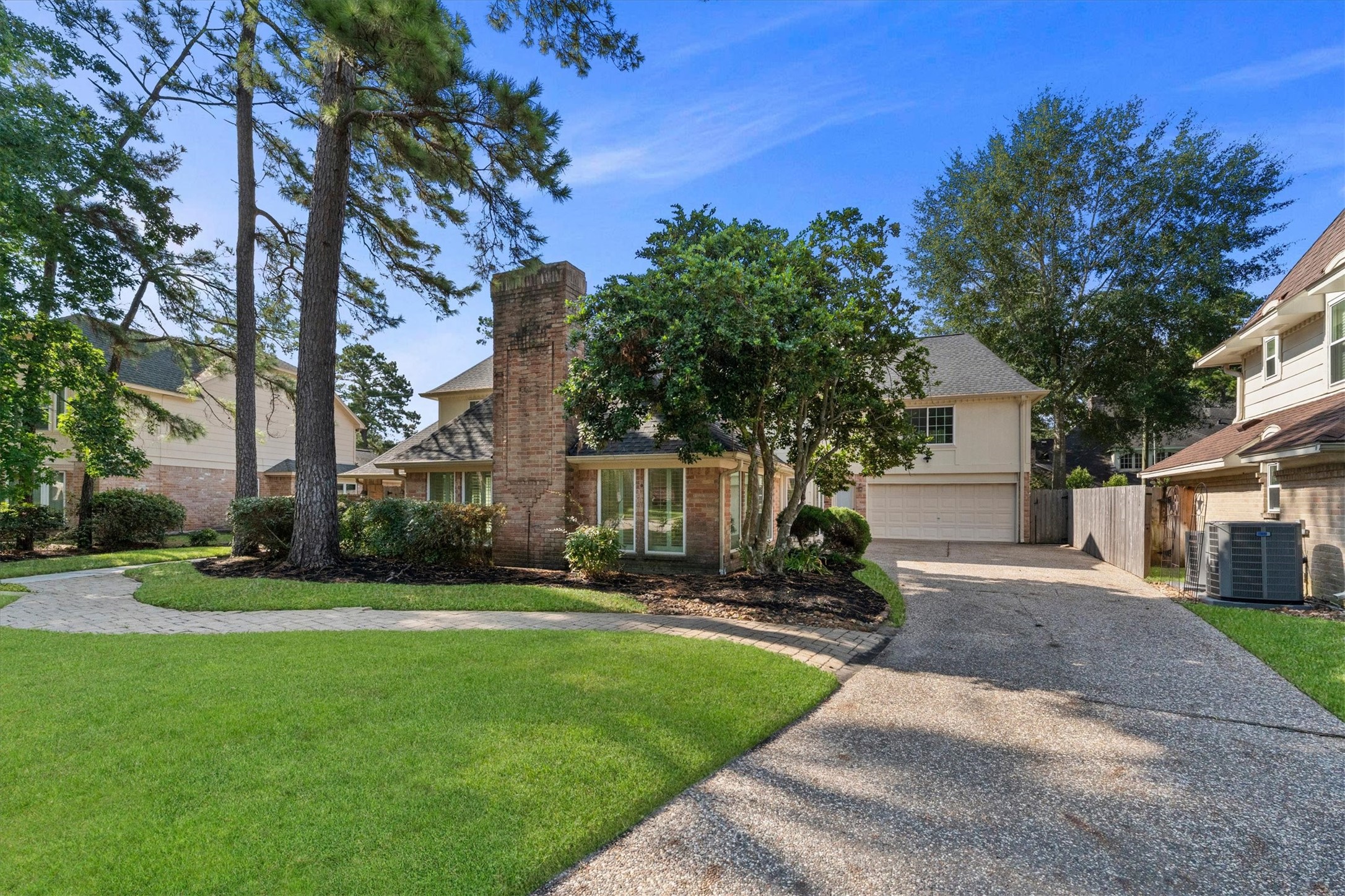 9527 Enstone Circle Property Photo 2