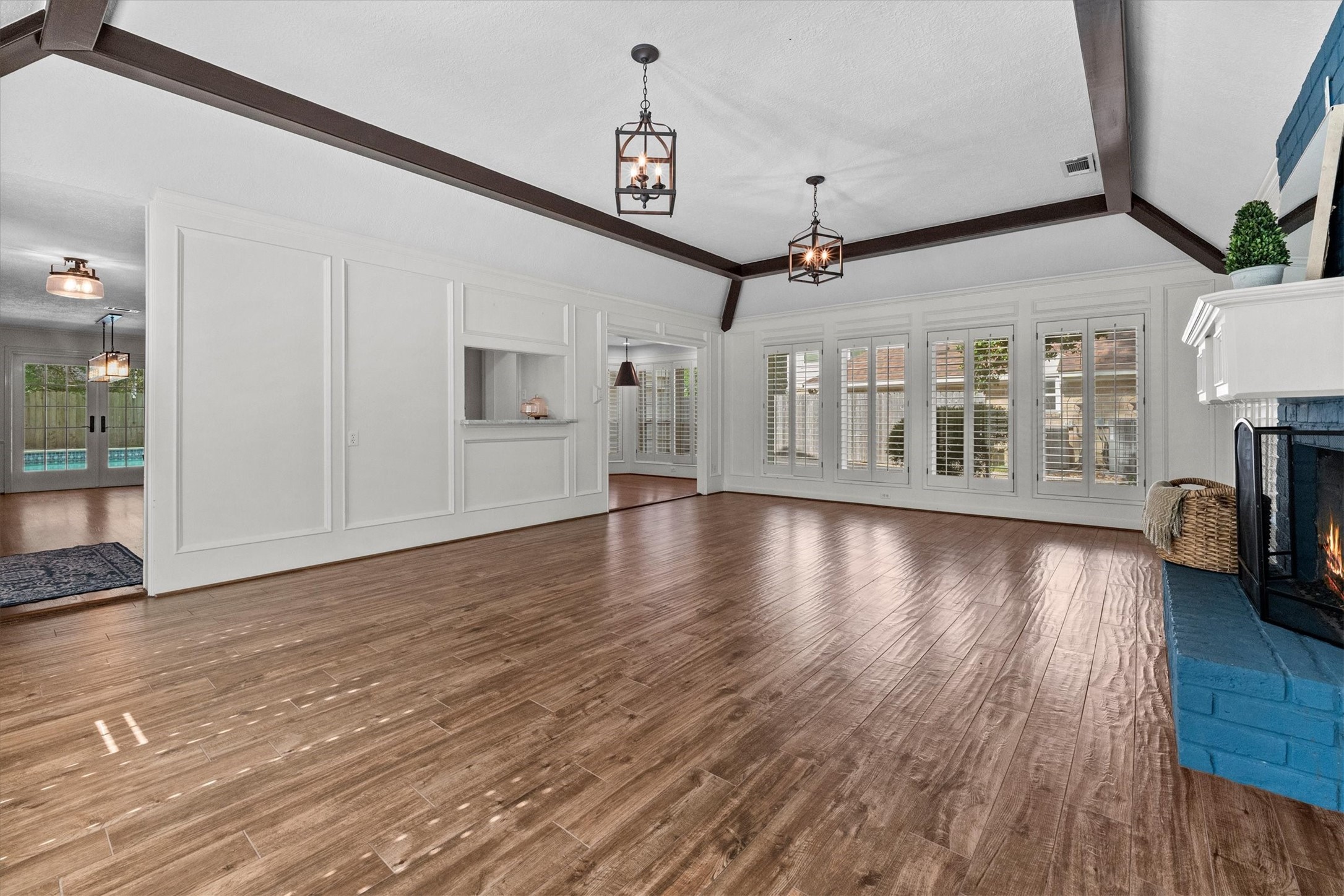 9527 Enstone Circle Property Photo 8