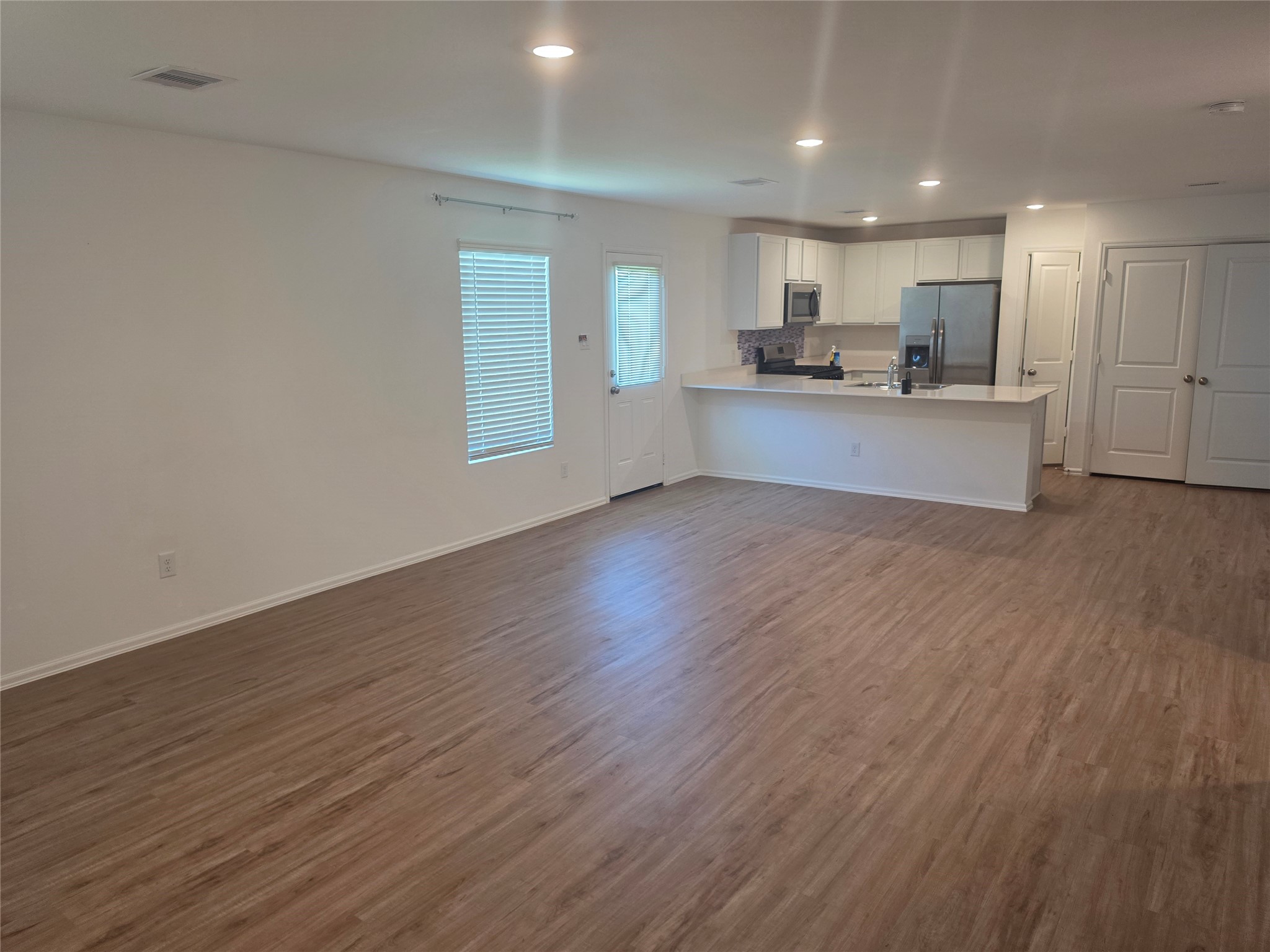 7202 Clover Chase Drive Property Photo 3