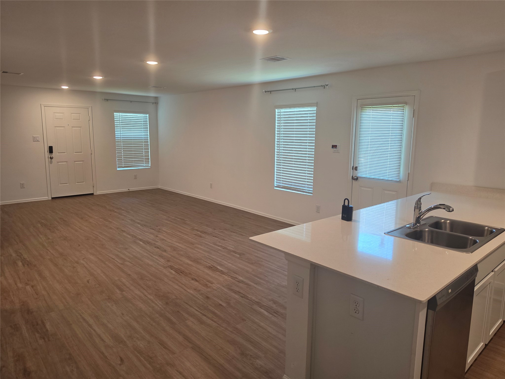 7202 Clover Chase Drive Property Photo 4