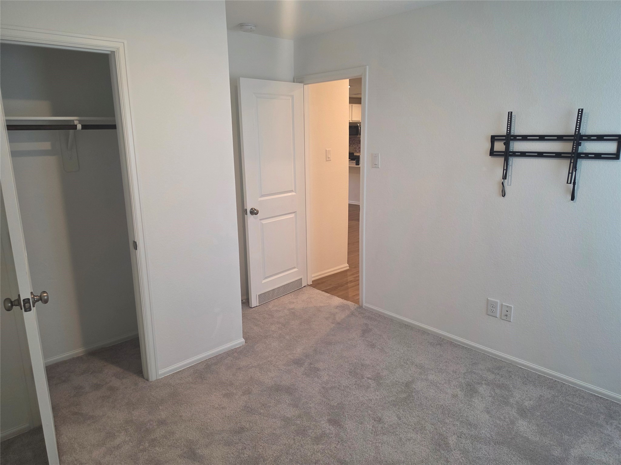 7202 Clover Chase Drive Property Photo 16
