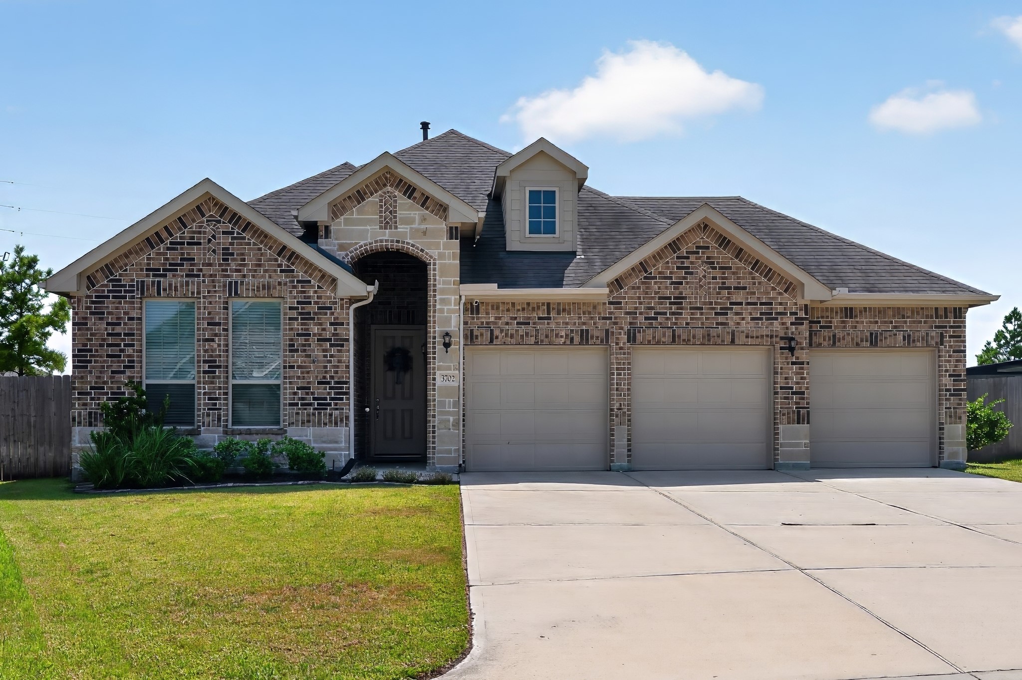 3702 Midway Gardens Drive Property Photo 1