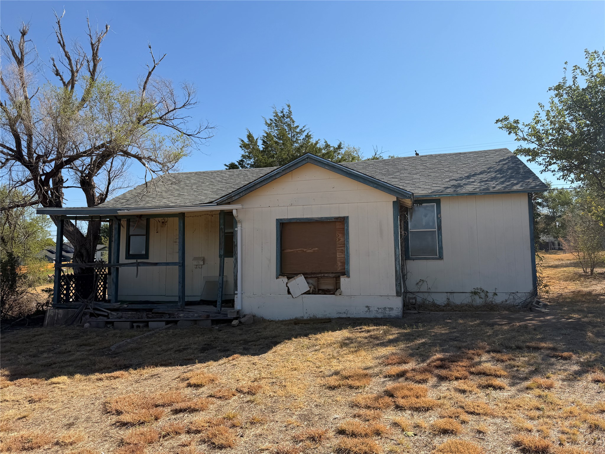 612 Hazel Street Property Photo 1