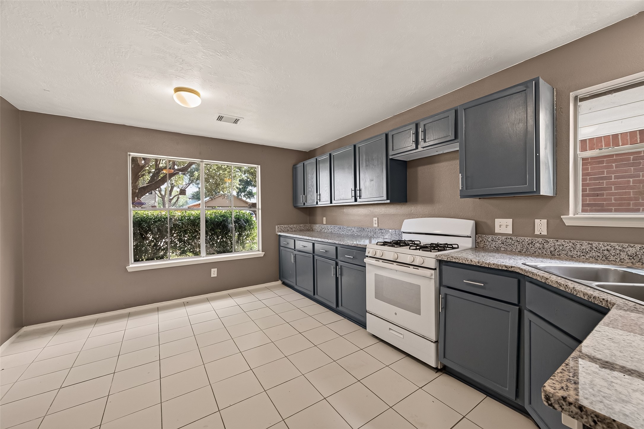 17311 Lobo Trail Property Photo 17