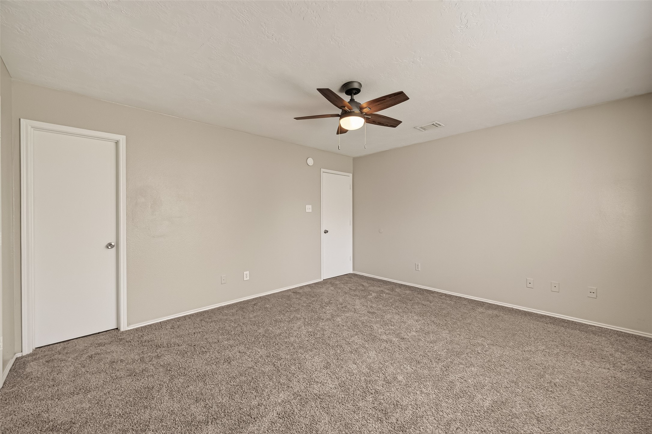 17311 Lobo Trail Property Photo 33