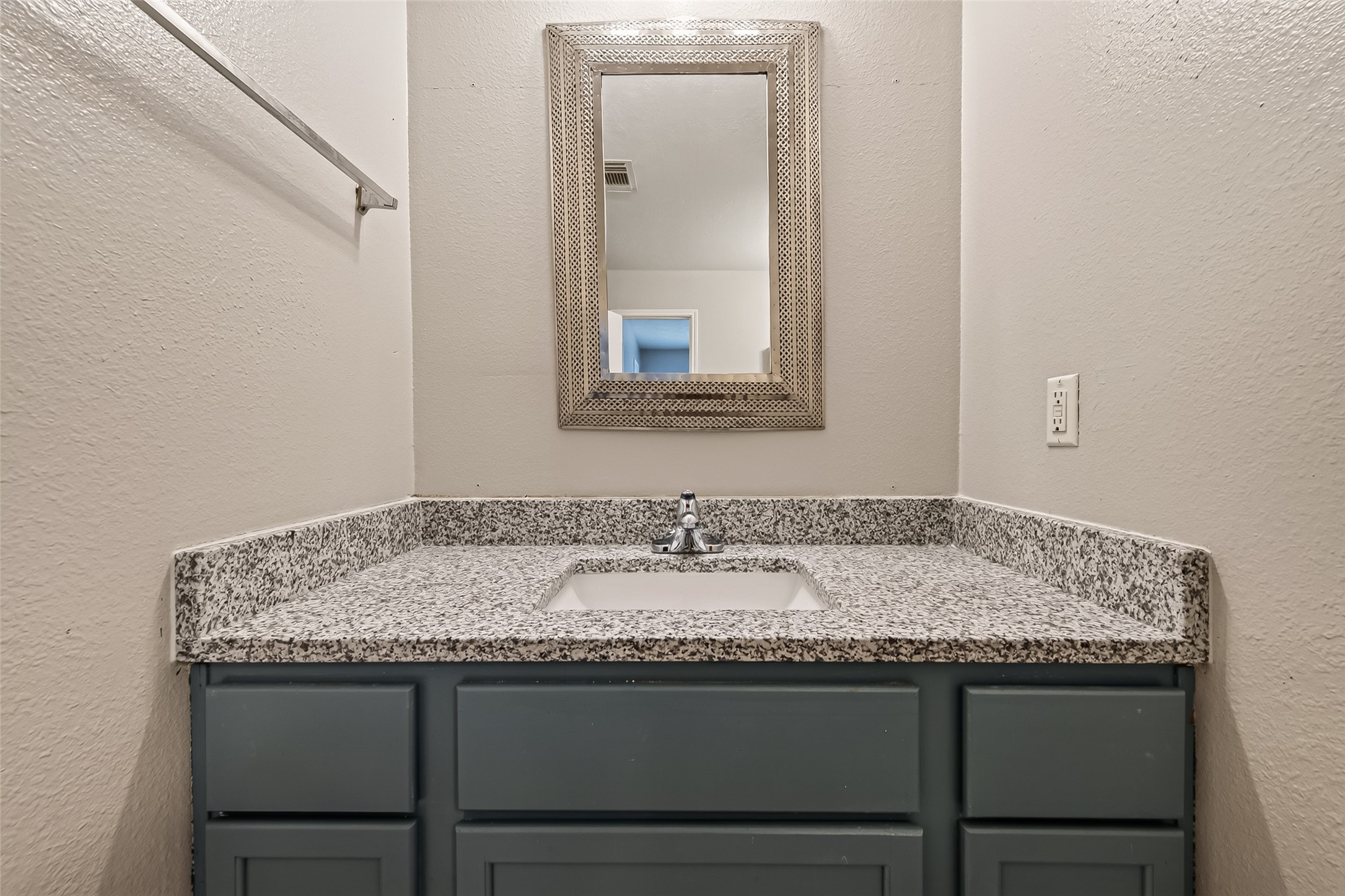 17311 Lobo Trail Property Photo 37