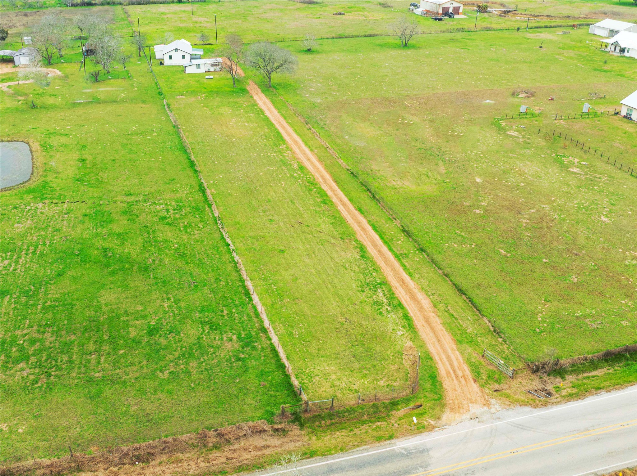 1473 Fm 530 Property Photo