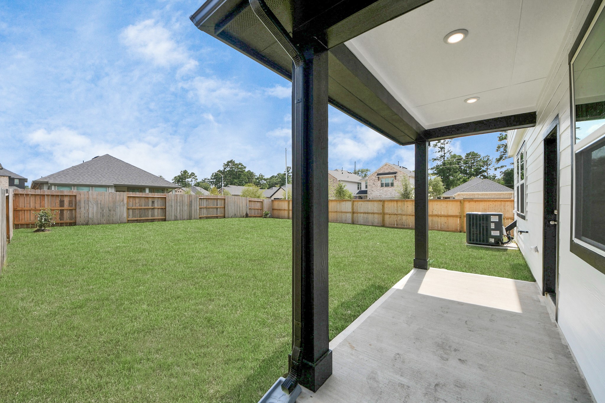 21319 Catelonia Yew Court Property Photo 6