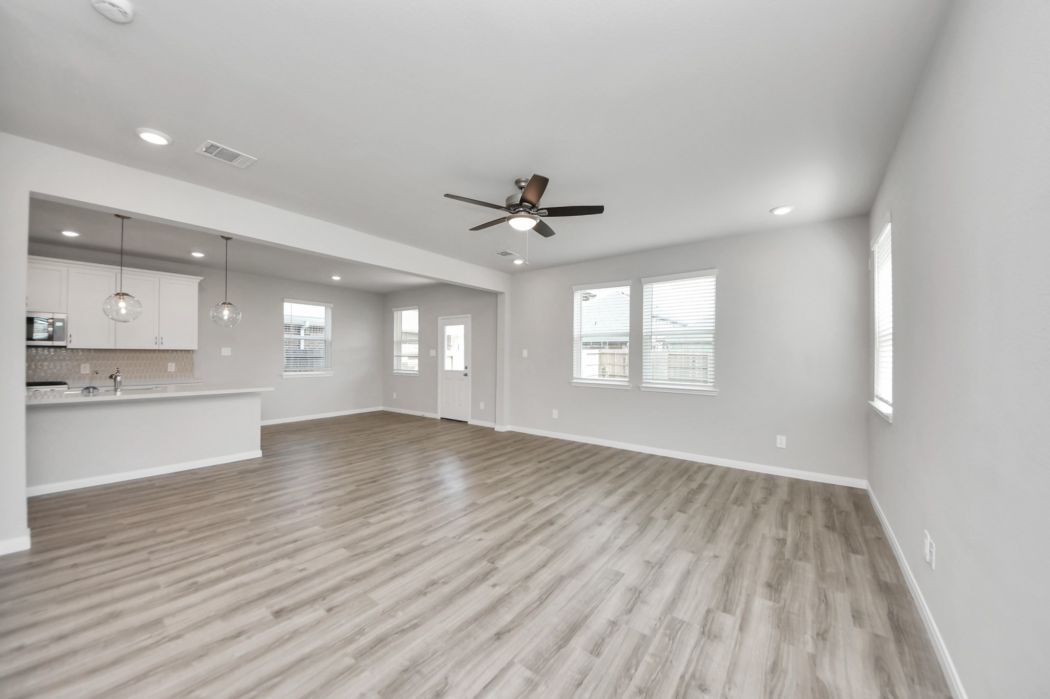21319 Catelonia Yew Court Property Photo 10