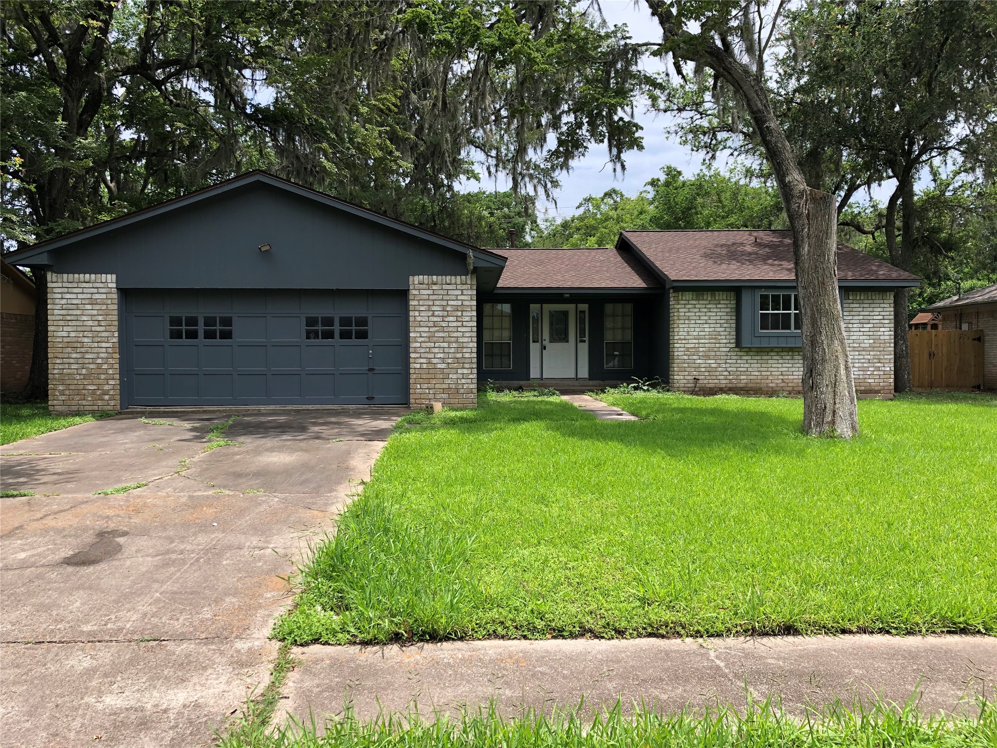 303 Dogwood Street Property Photo 1