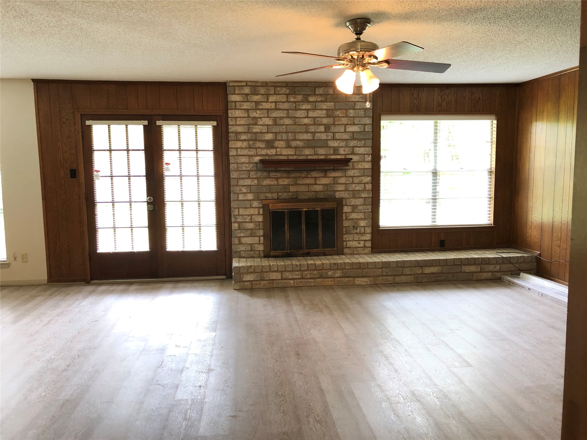 303 Dogwood Street Property Photo 4