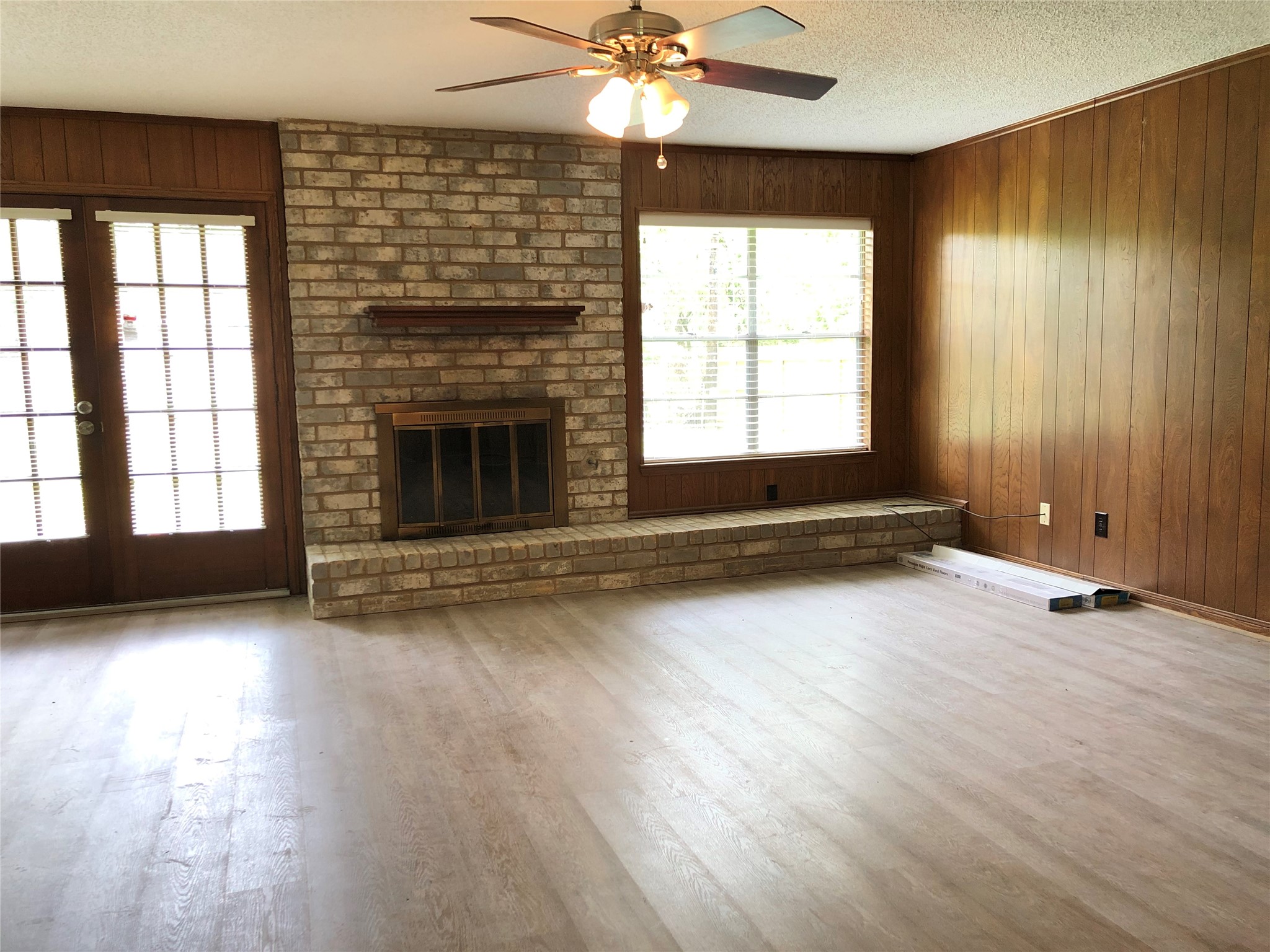 303 Dogwood Street Property Photo 5
