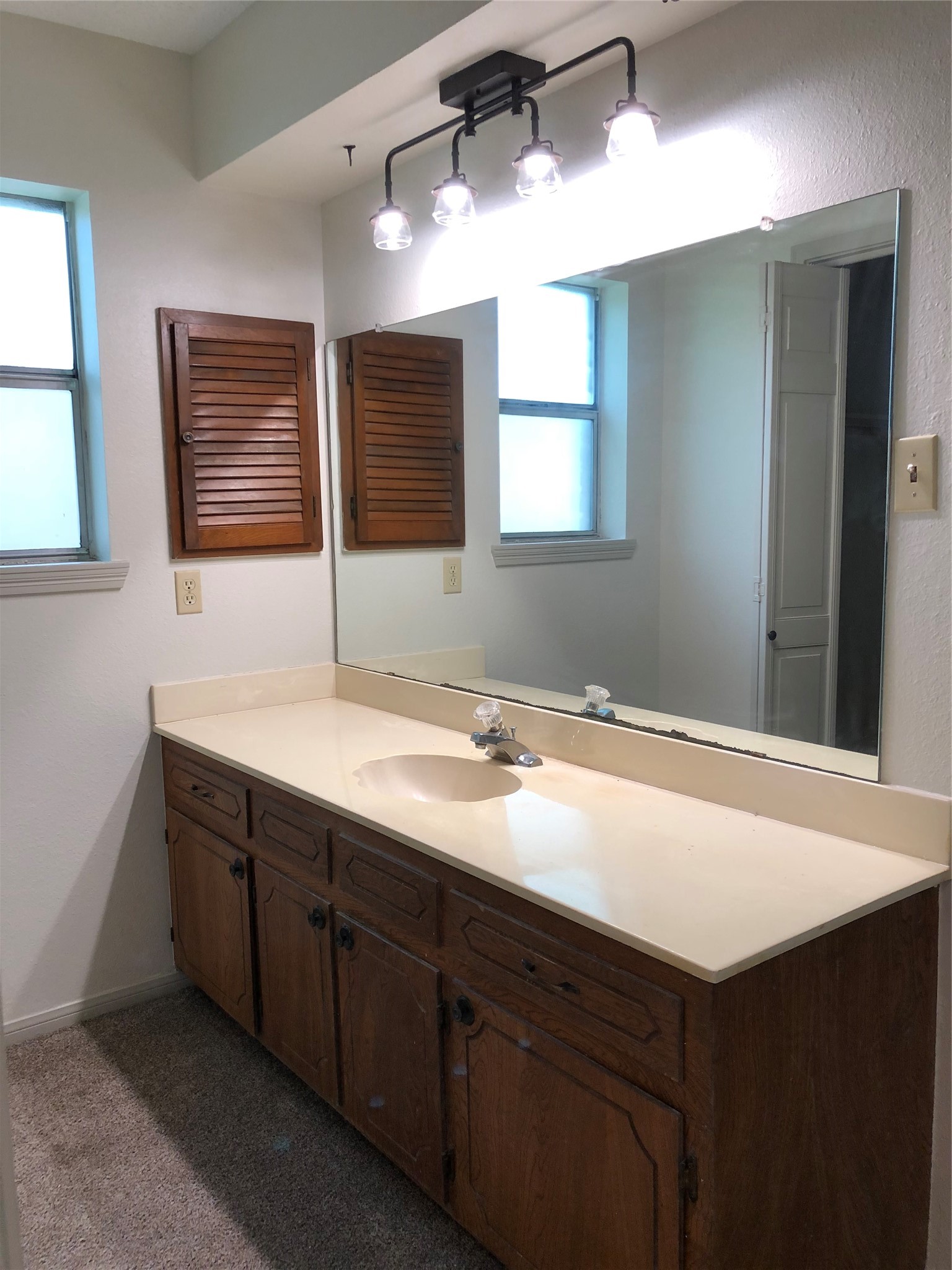 303 Dogwood Street Property Photo 21