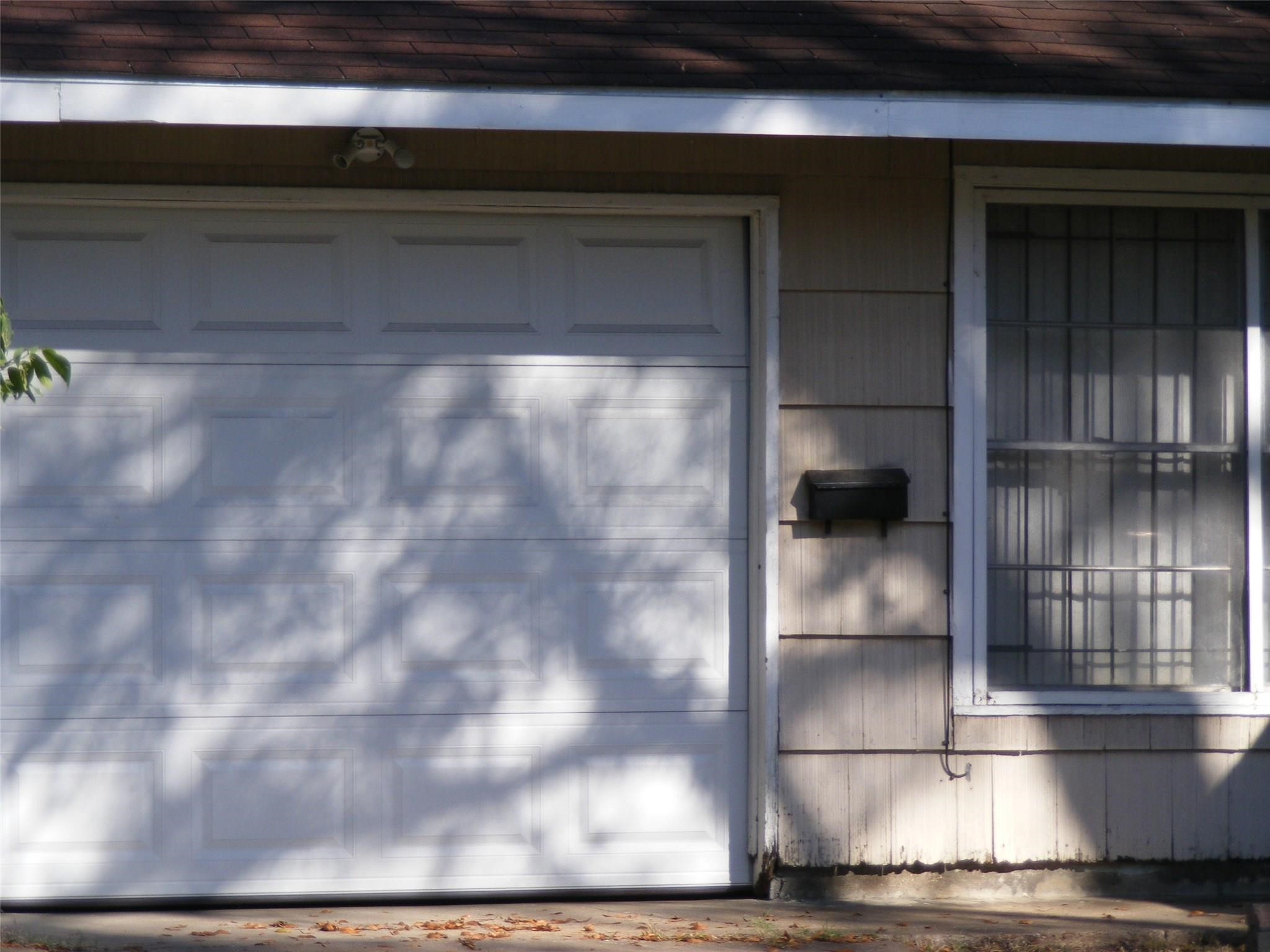 5715 Westover Street Property Photo 9