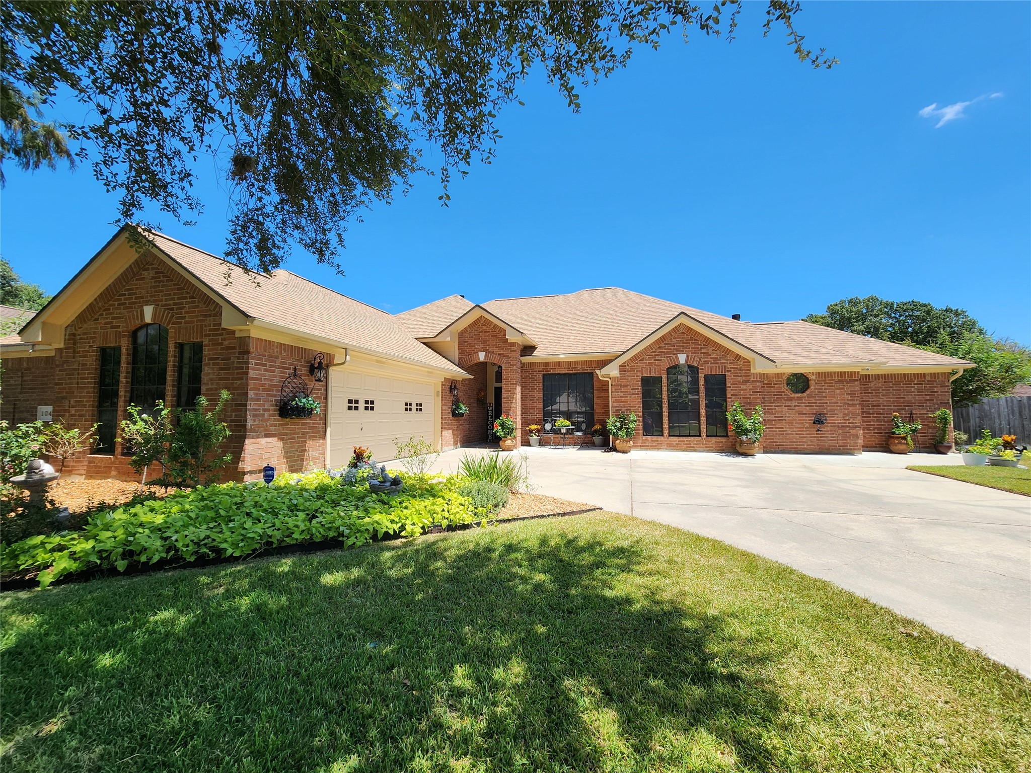 104 Portulaca Street Property Photo 1