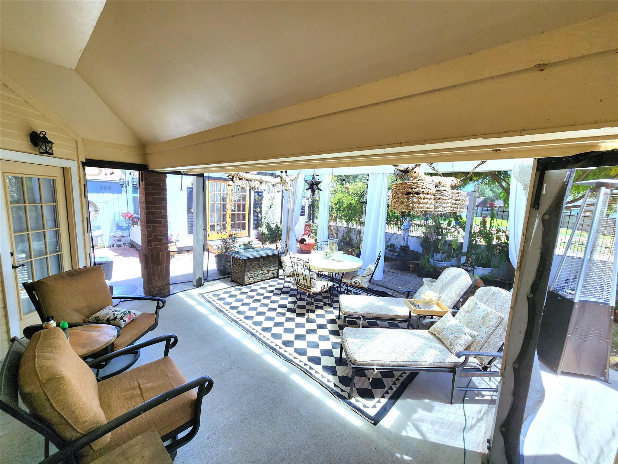 104 Portulaca Street Property Photo 35