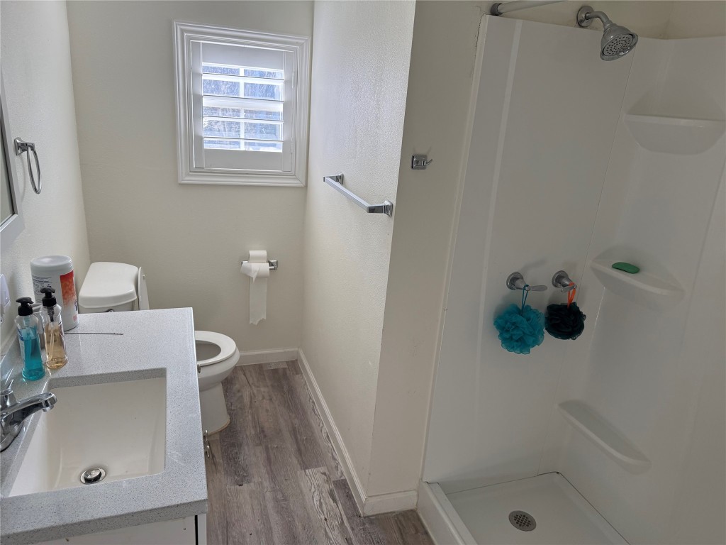 8 Bayvilla Street Property Photo 3