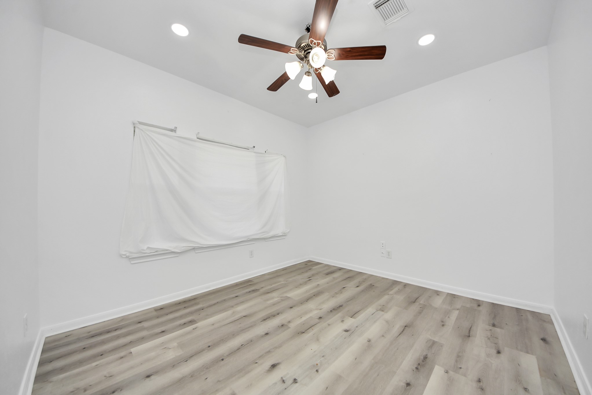 7330 Jacobs Well Drive Property Photo 6