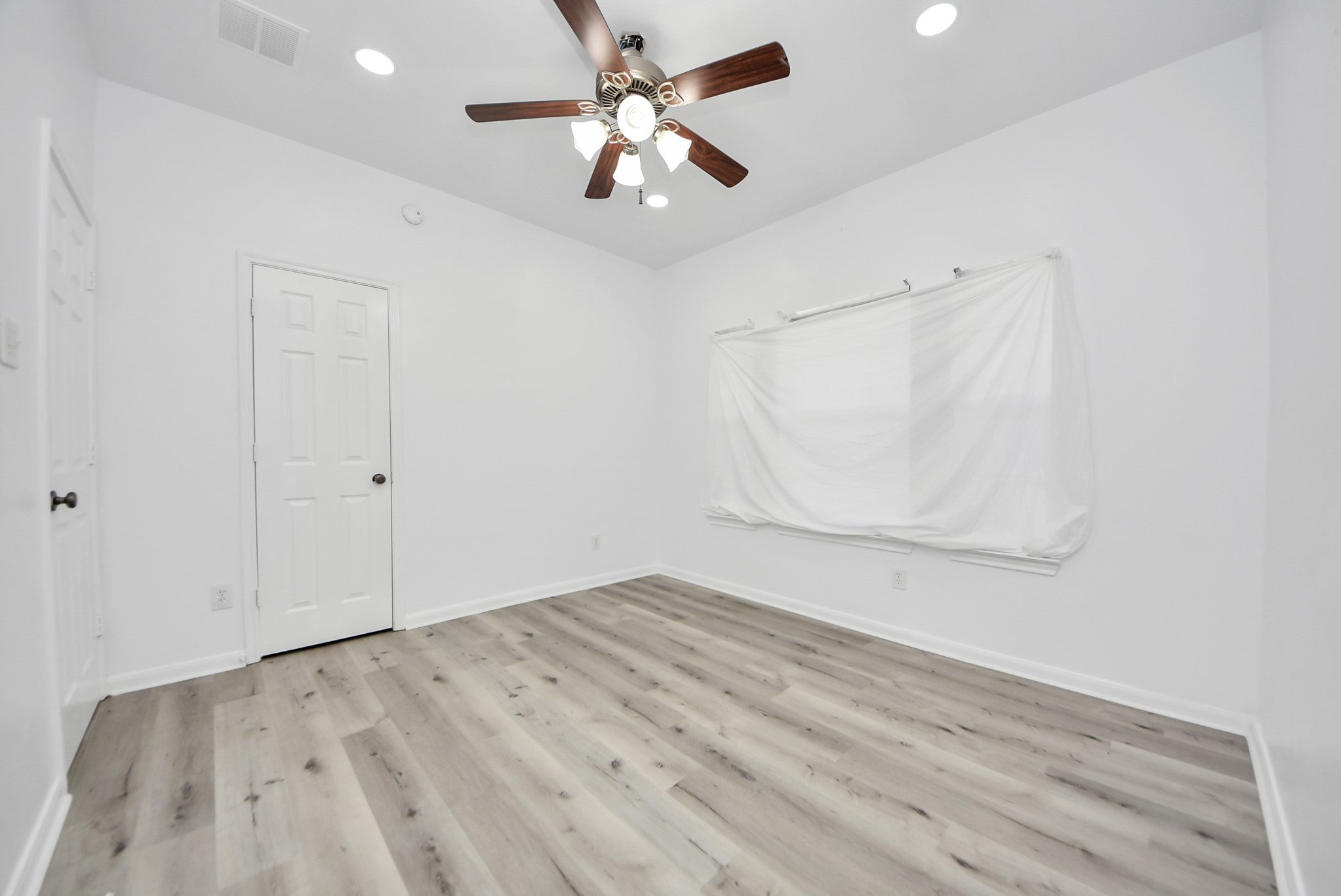 7330 Jacobs Well Drive Property Photo 7