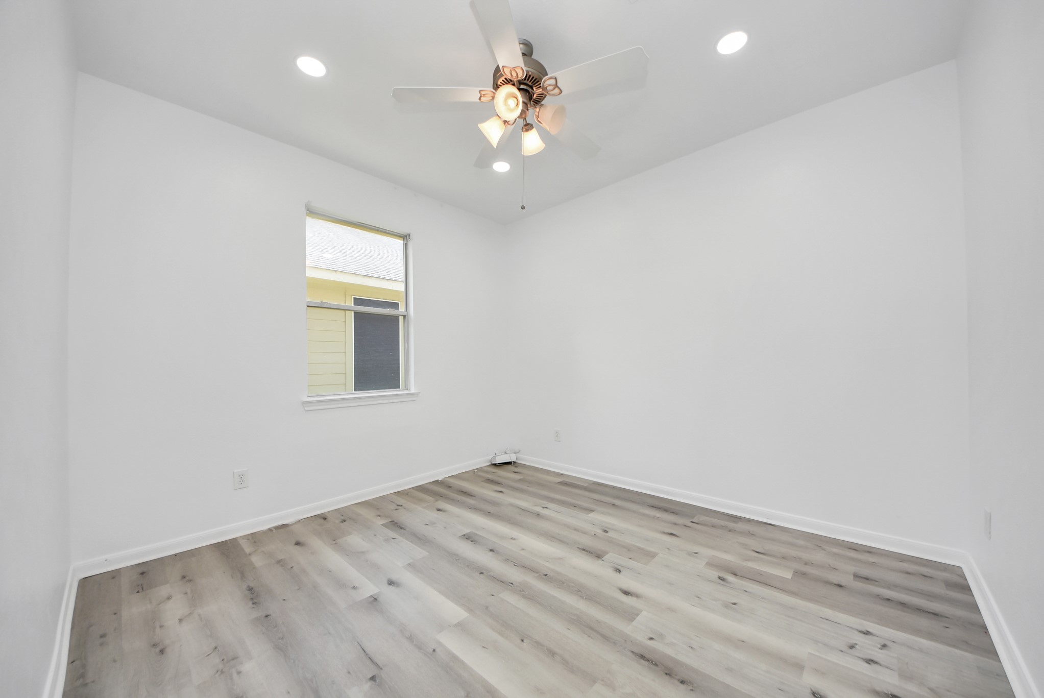 7330 Jacobs Well Drive Property Photo 9