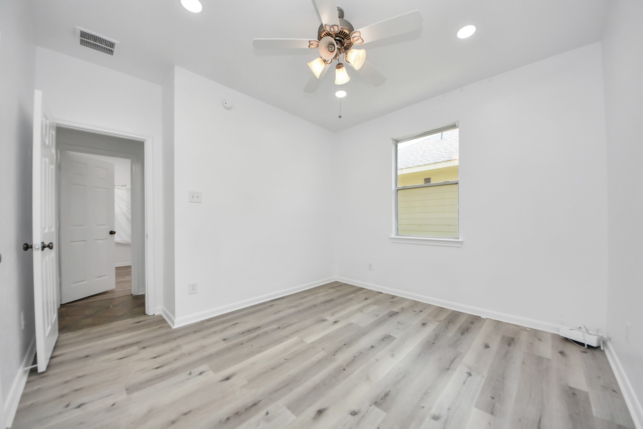 7330 Jacobs Well Drive Property Photo 10