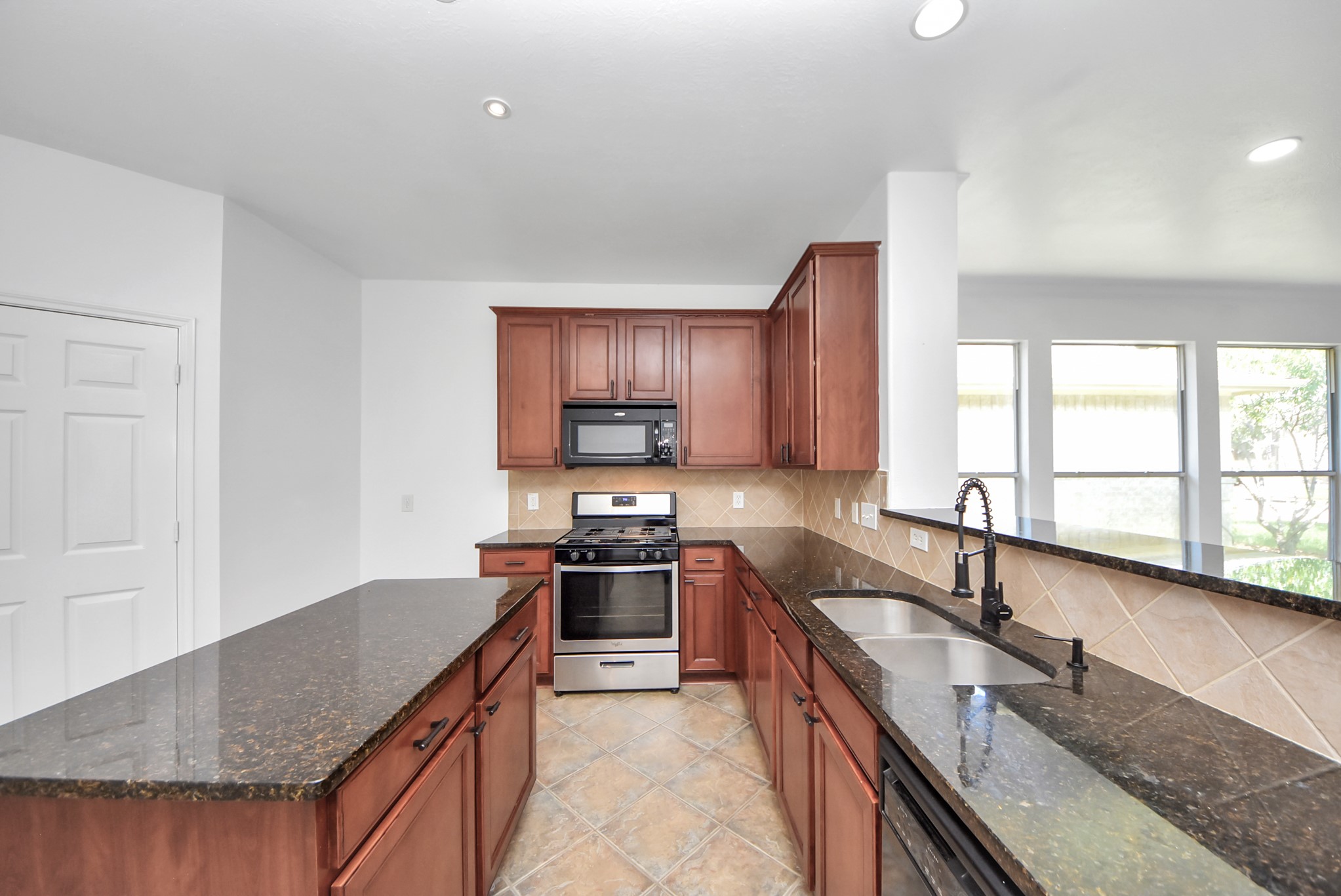 7330 Jacobs Well Drive Property Photo 19