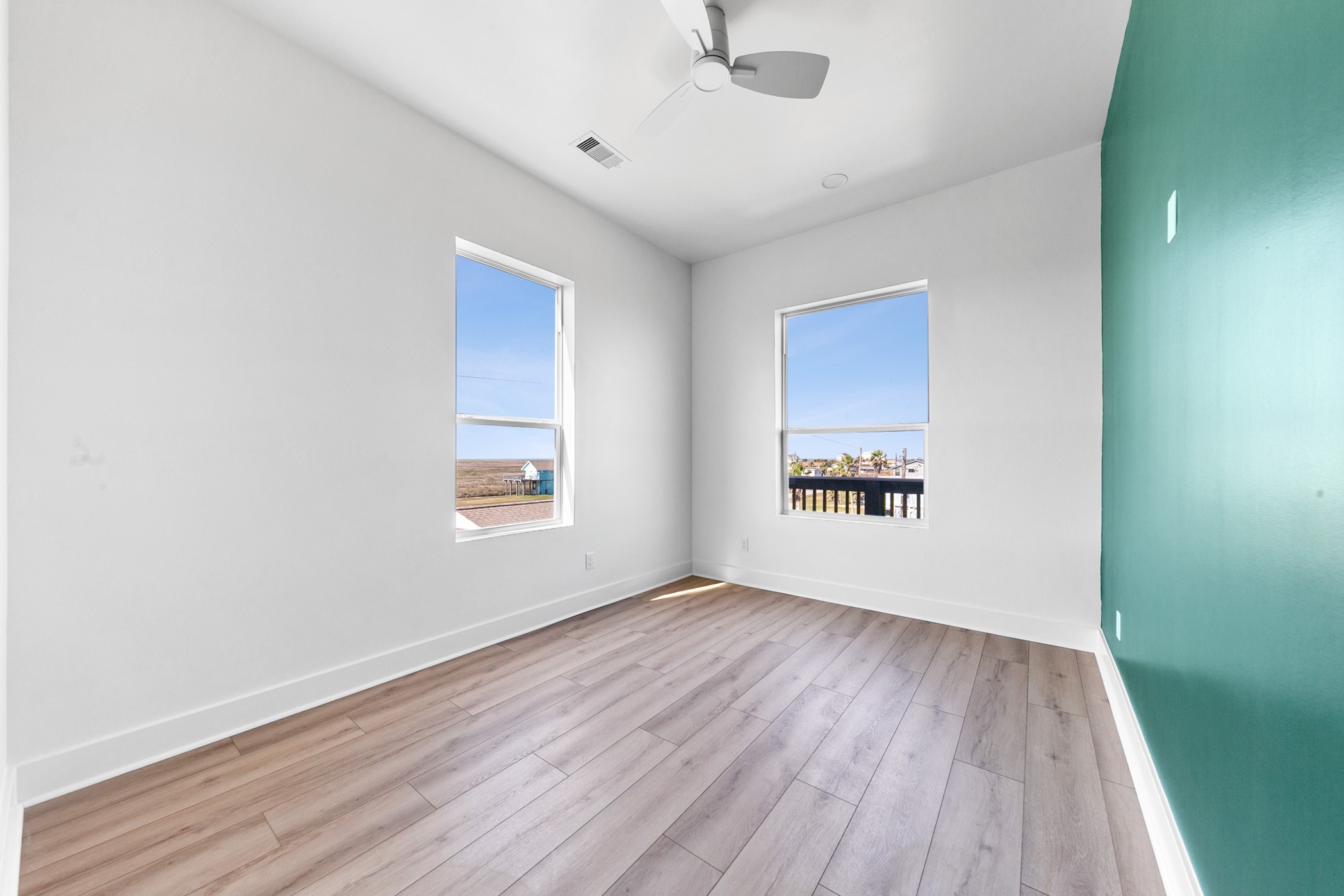4026 5th Street Property Photo 16
