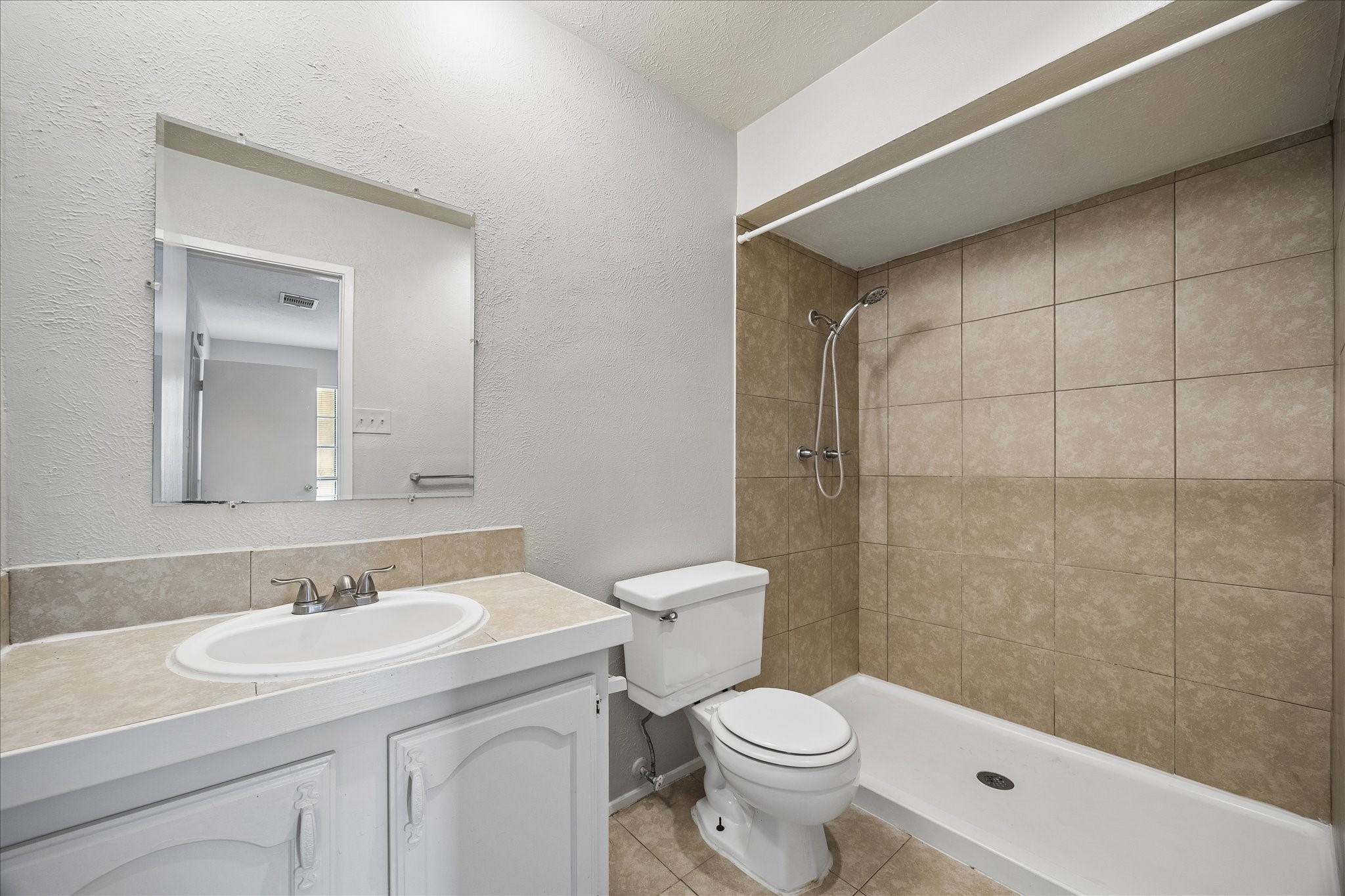15627 Summer Briar Court Property Photo 6