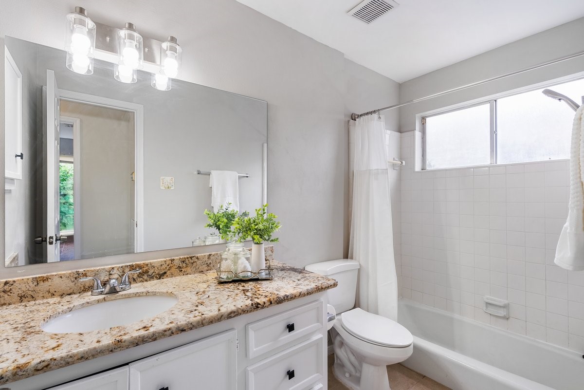 11423 Wickersham Lane Property Photo 25