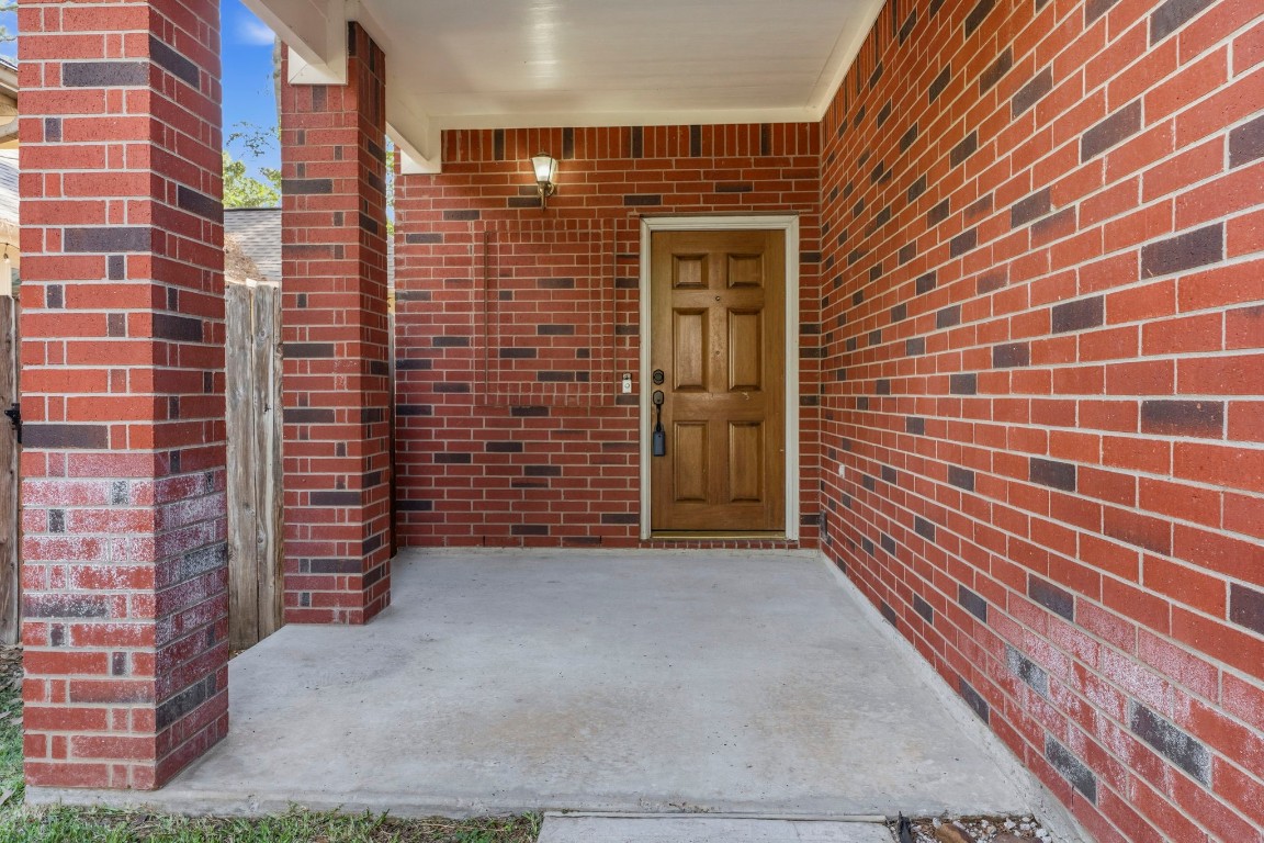 2822 Whitman Drive Property Photo 4