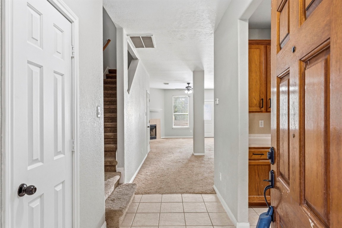 2822 Whitman Drive Property Photo 5