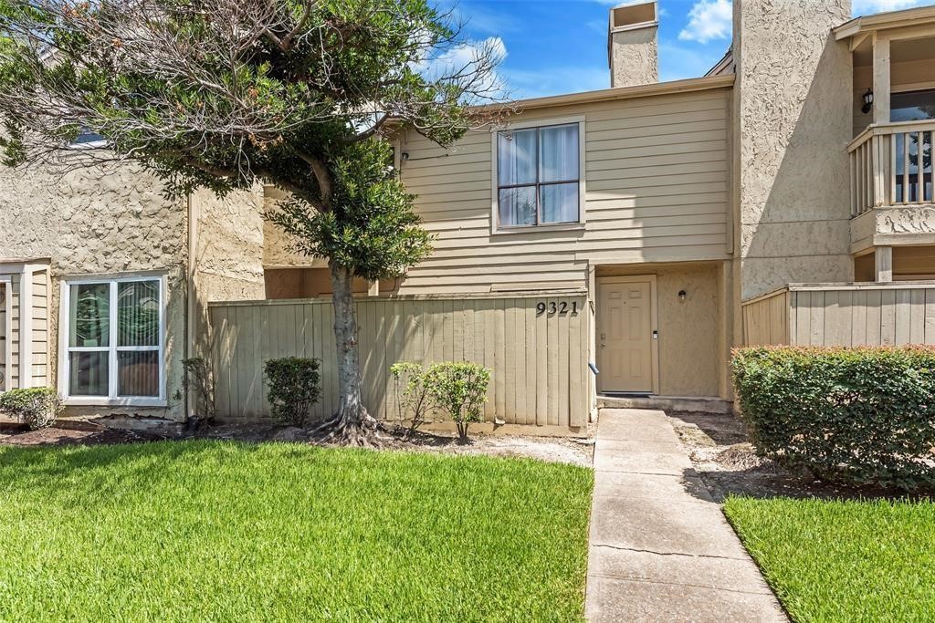 9321 Pagewood Lane Property Photo 12