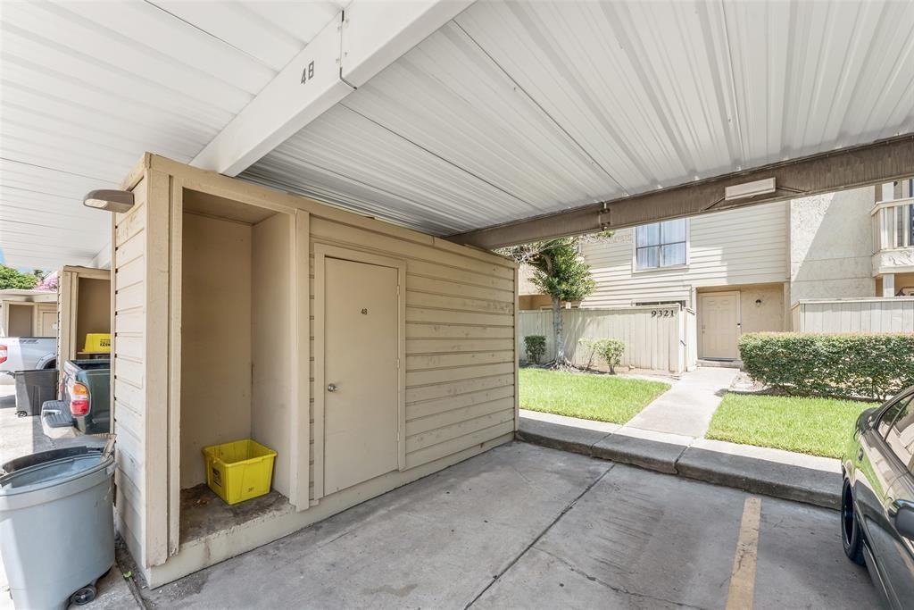 9321 Pagewood Lane Property Photo 13