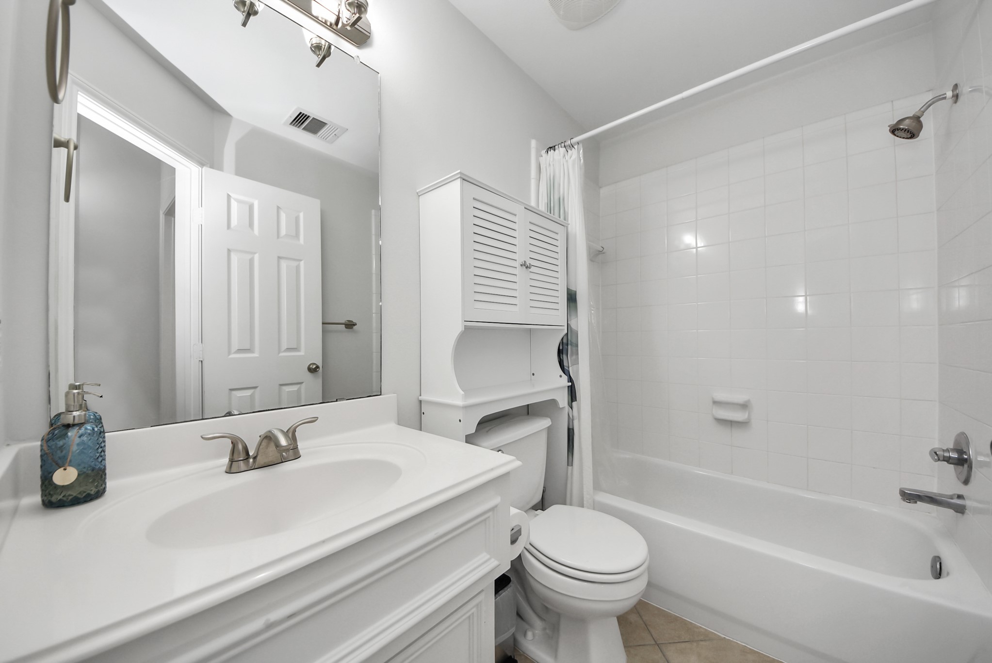 943 W Heights Hollow Lane Property Photo 19