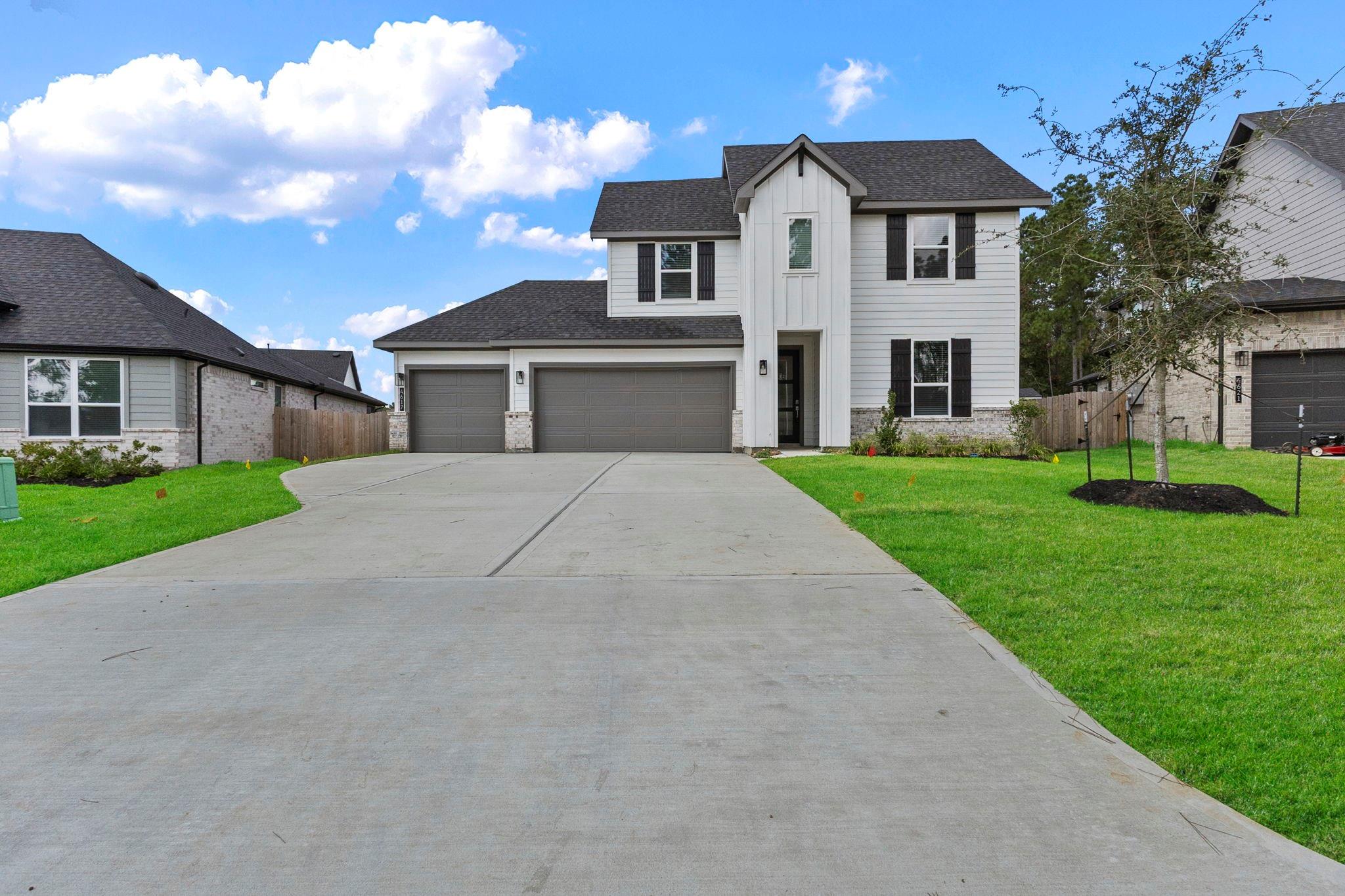 4617 Vernal Loop, Conroe TX 77303 Property Photo 1