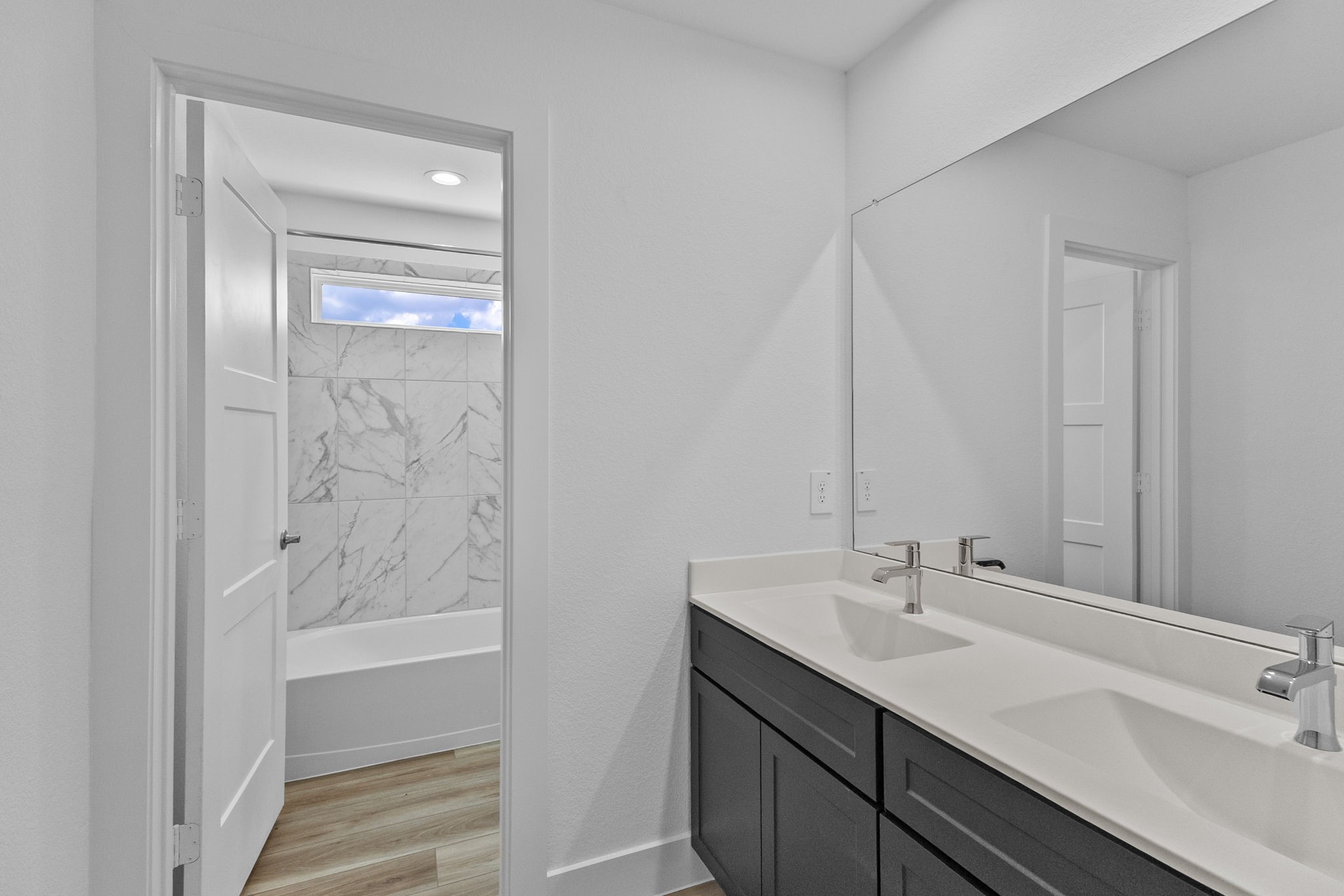 4617 Vernal Loop Property Photo 25