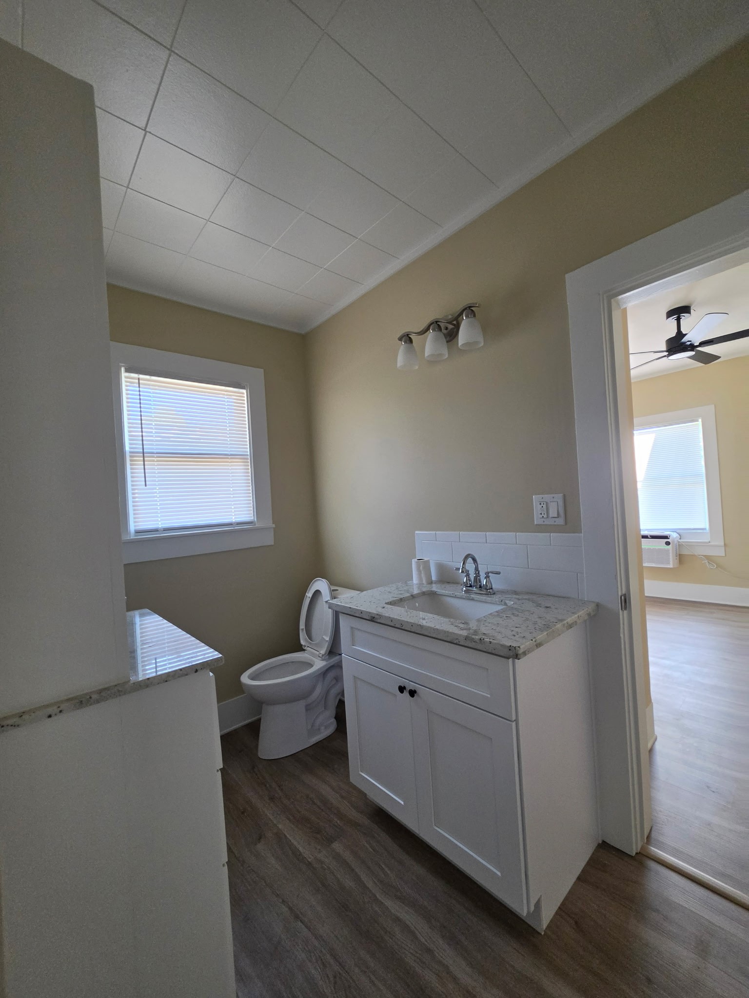 700 Burleson Street Property Photo 13