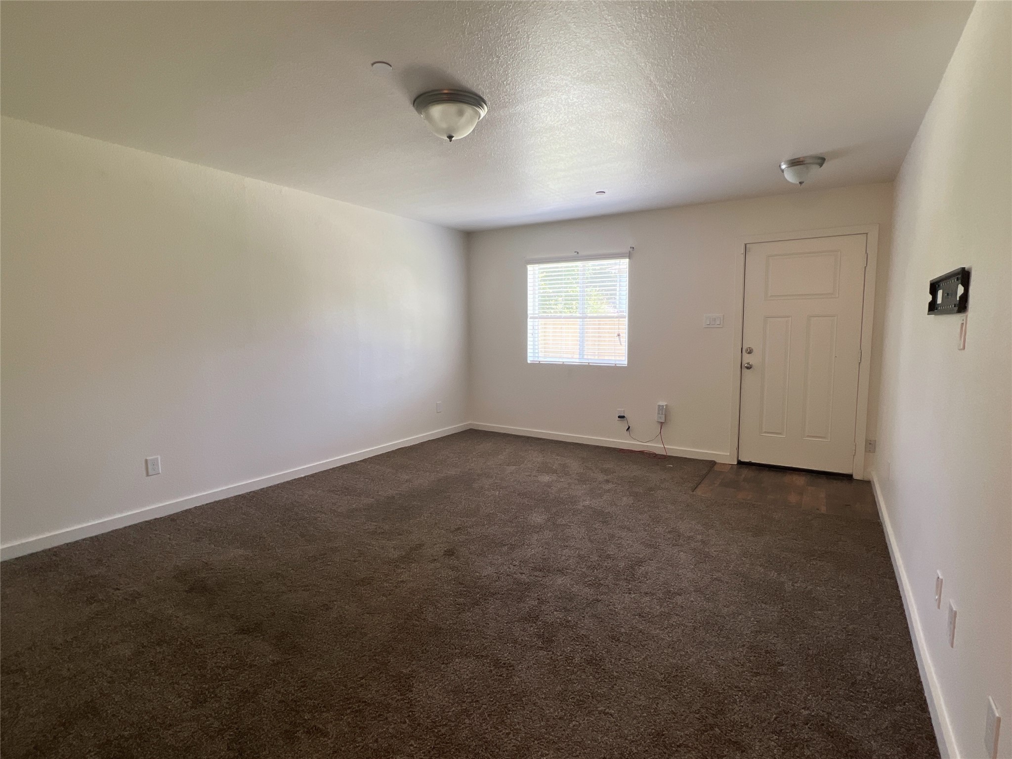 10535 Mills Road 5d Property Photo 2