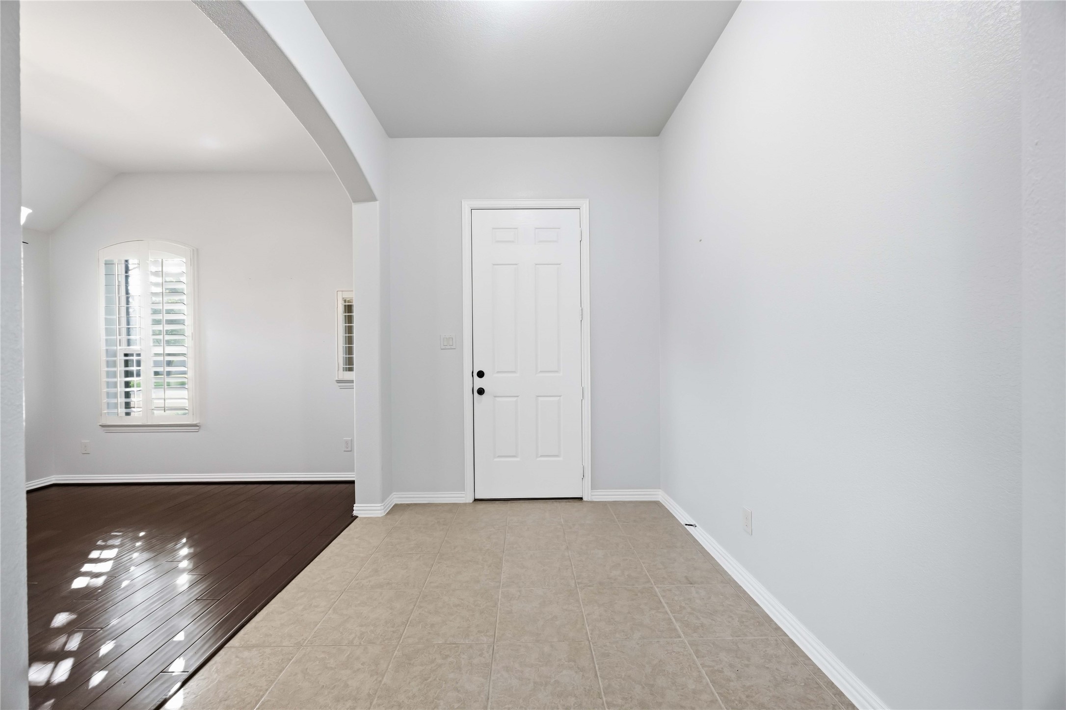 601 Dunlavy Lane Property Photo 5