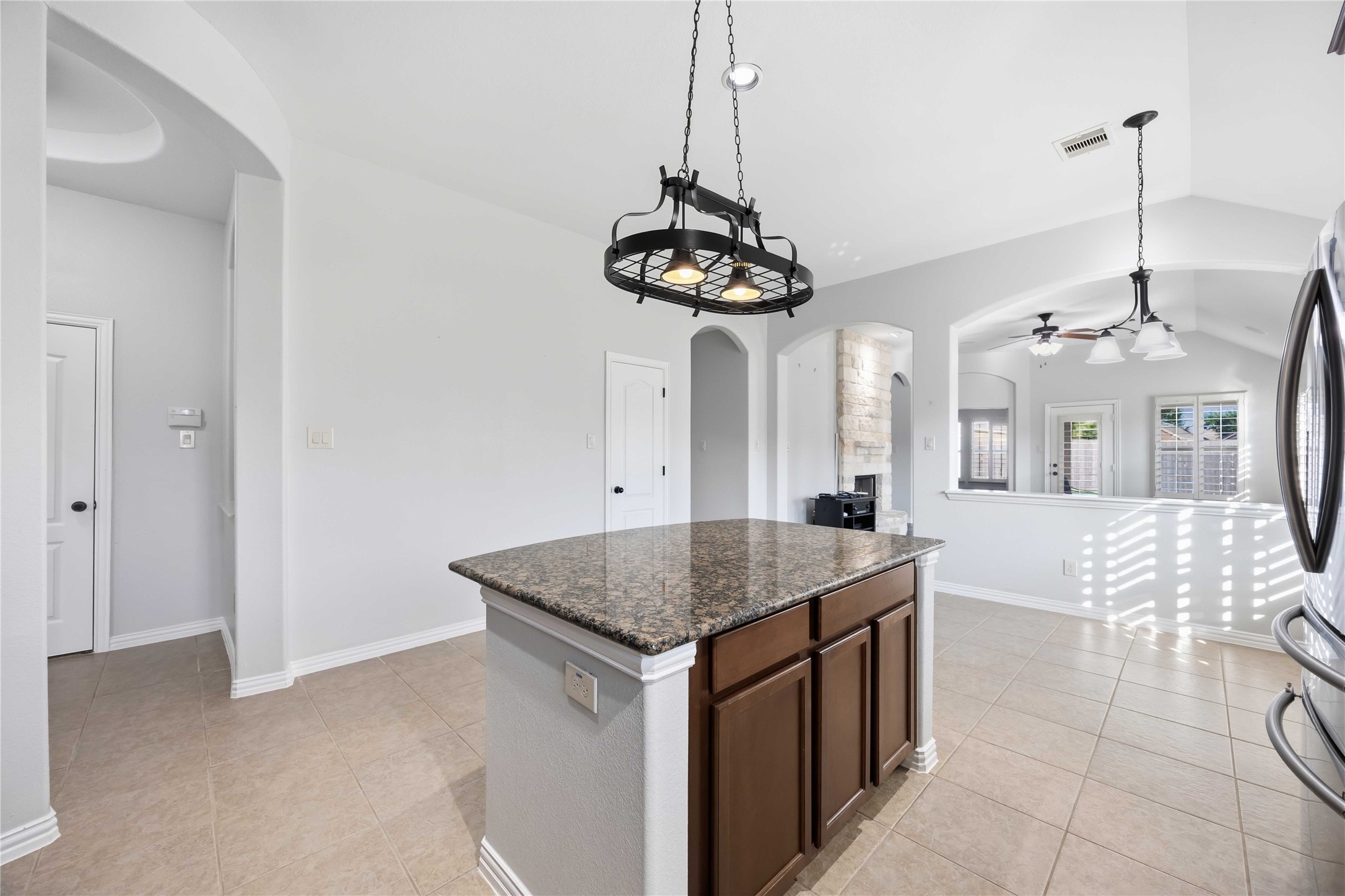601 Dunlavy Lane Property Photo 11