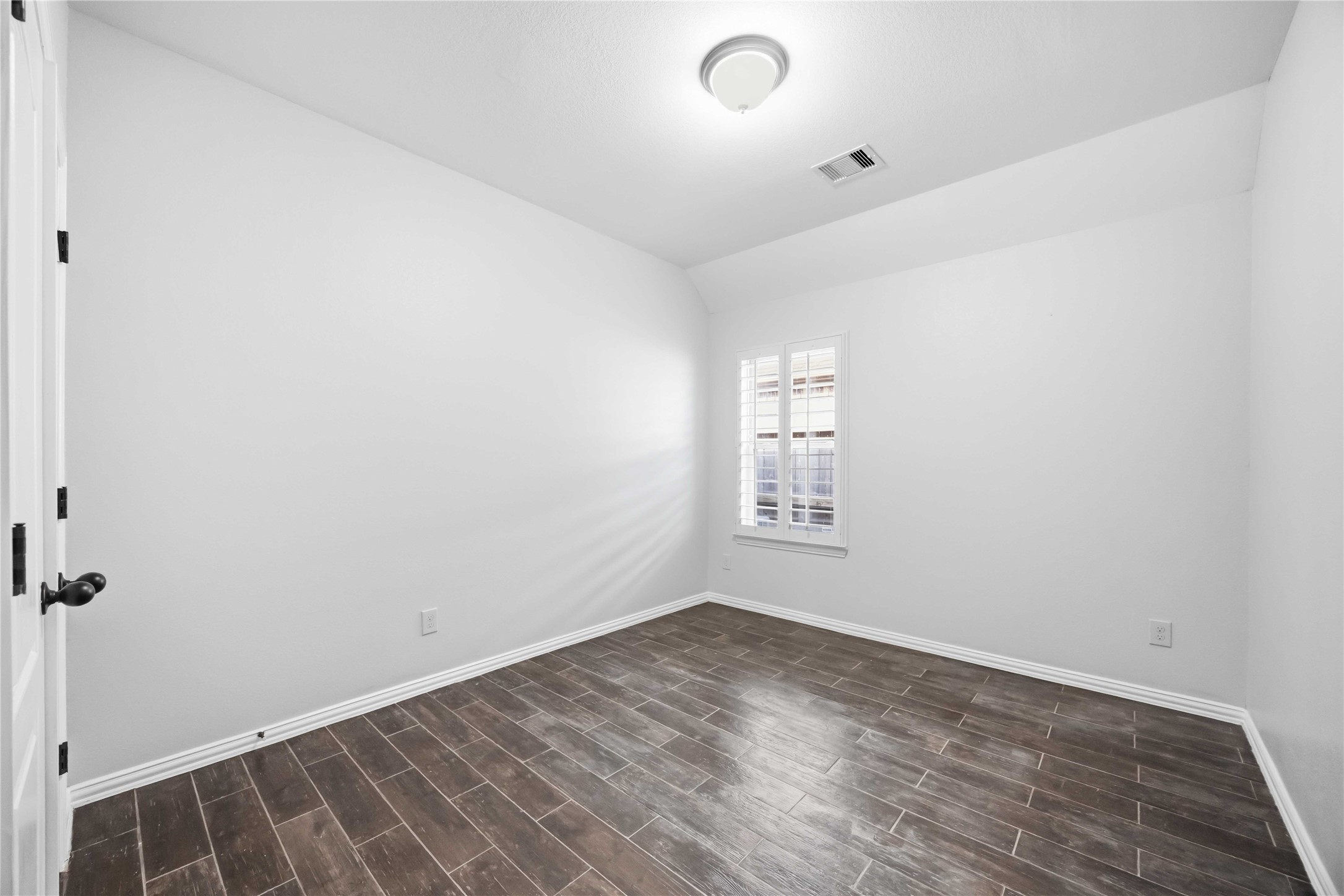 601 Dunlavy Lane Property Photo 17