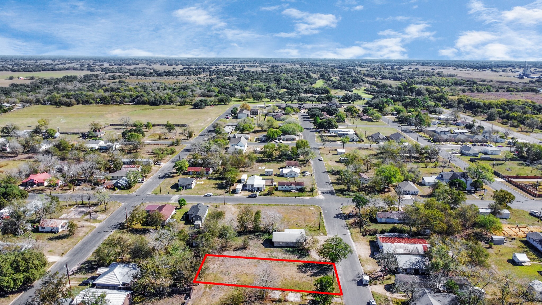 311 E Grange Street Property Photo 6
