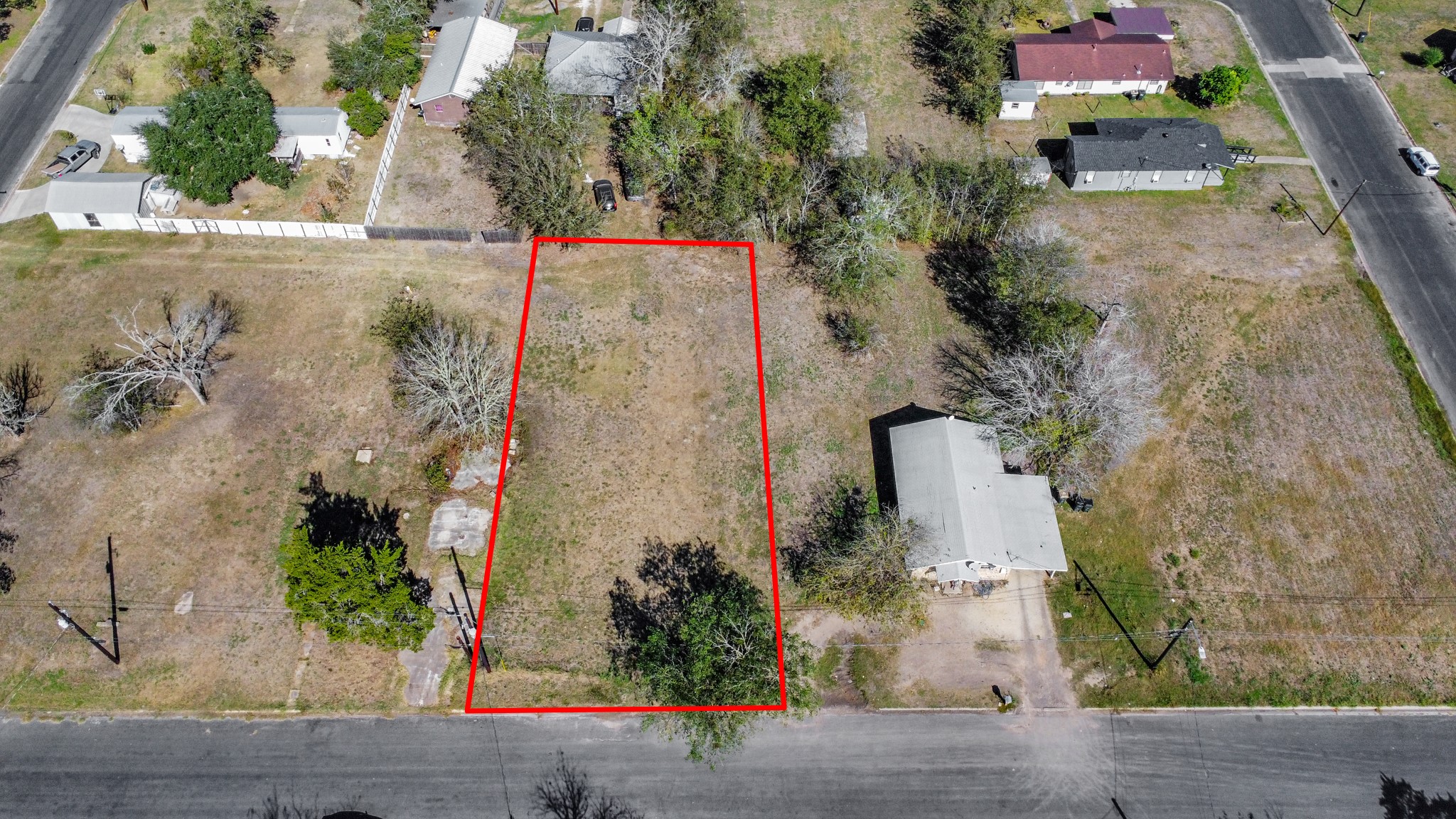 311 E Grange Street Property Photo 10