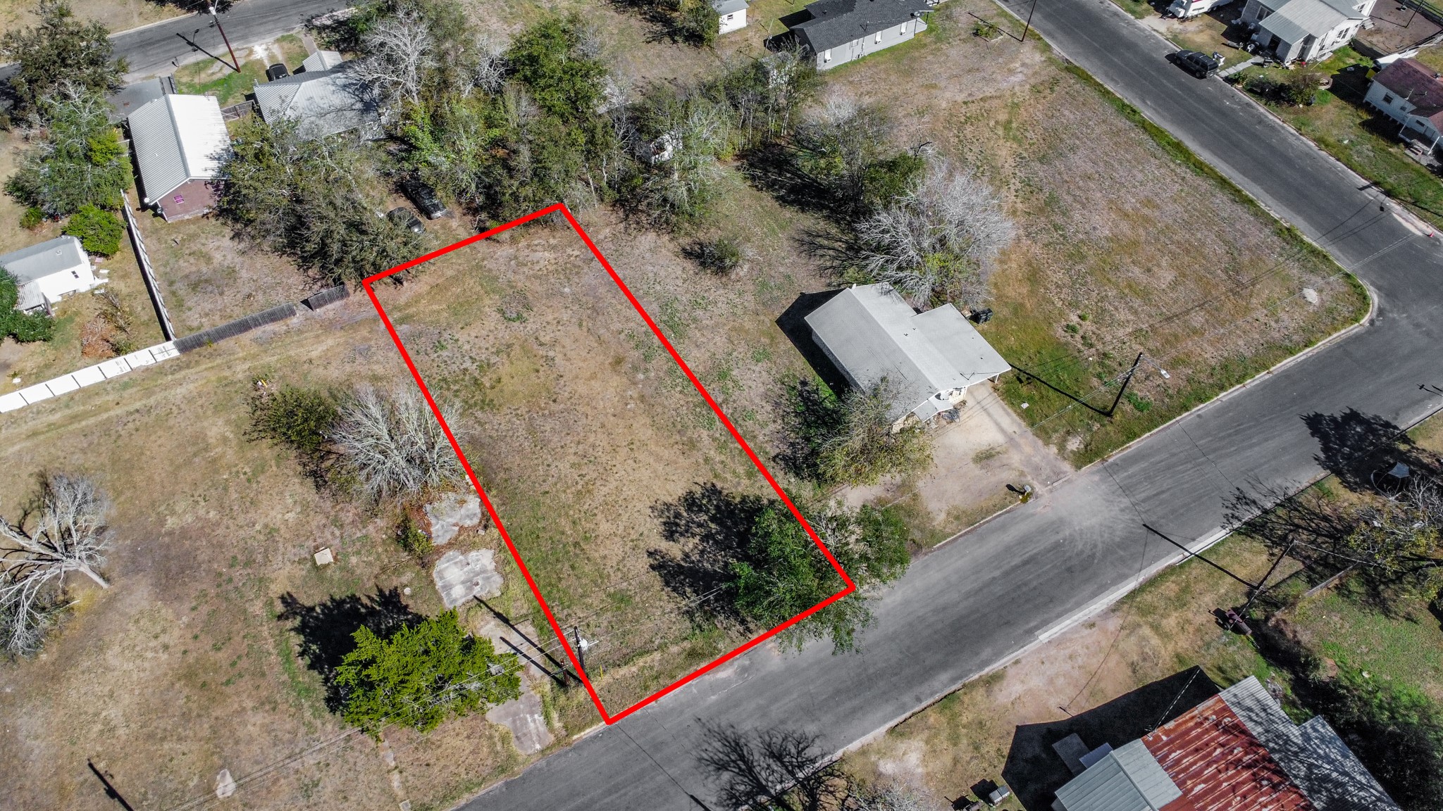 311 E Grange Street Property Photo 14