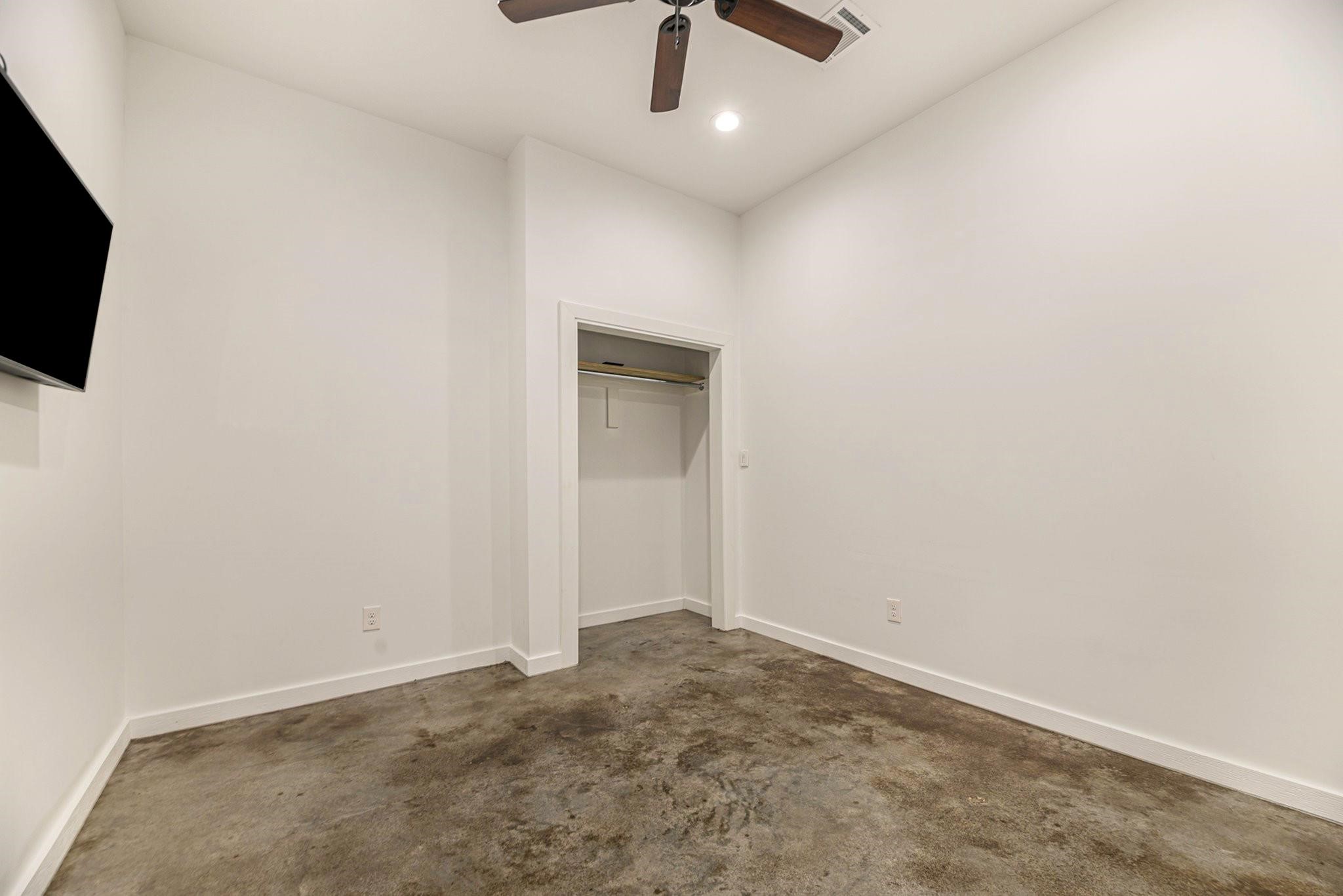 475 Pinnacle Property Photo 21