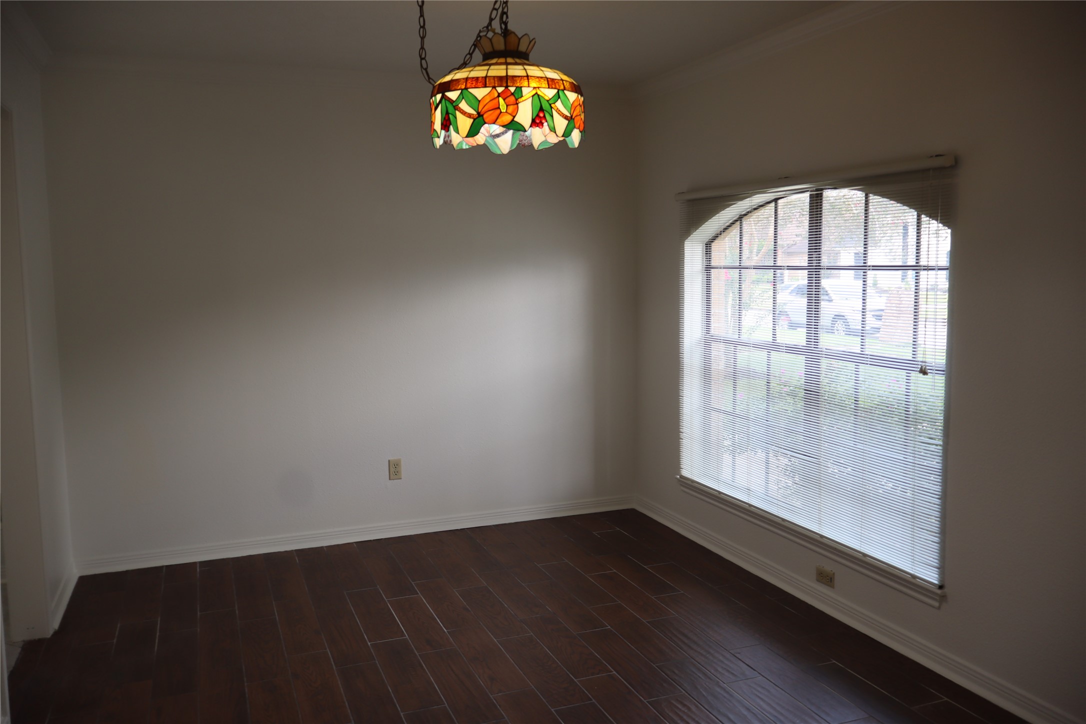 9911 Sagegreen Drive Property Photo 6