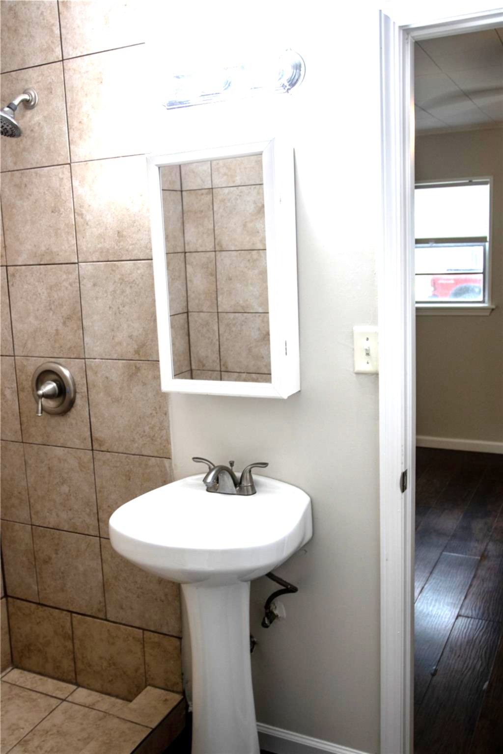 421 E Park Street Property Photo 11