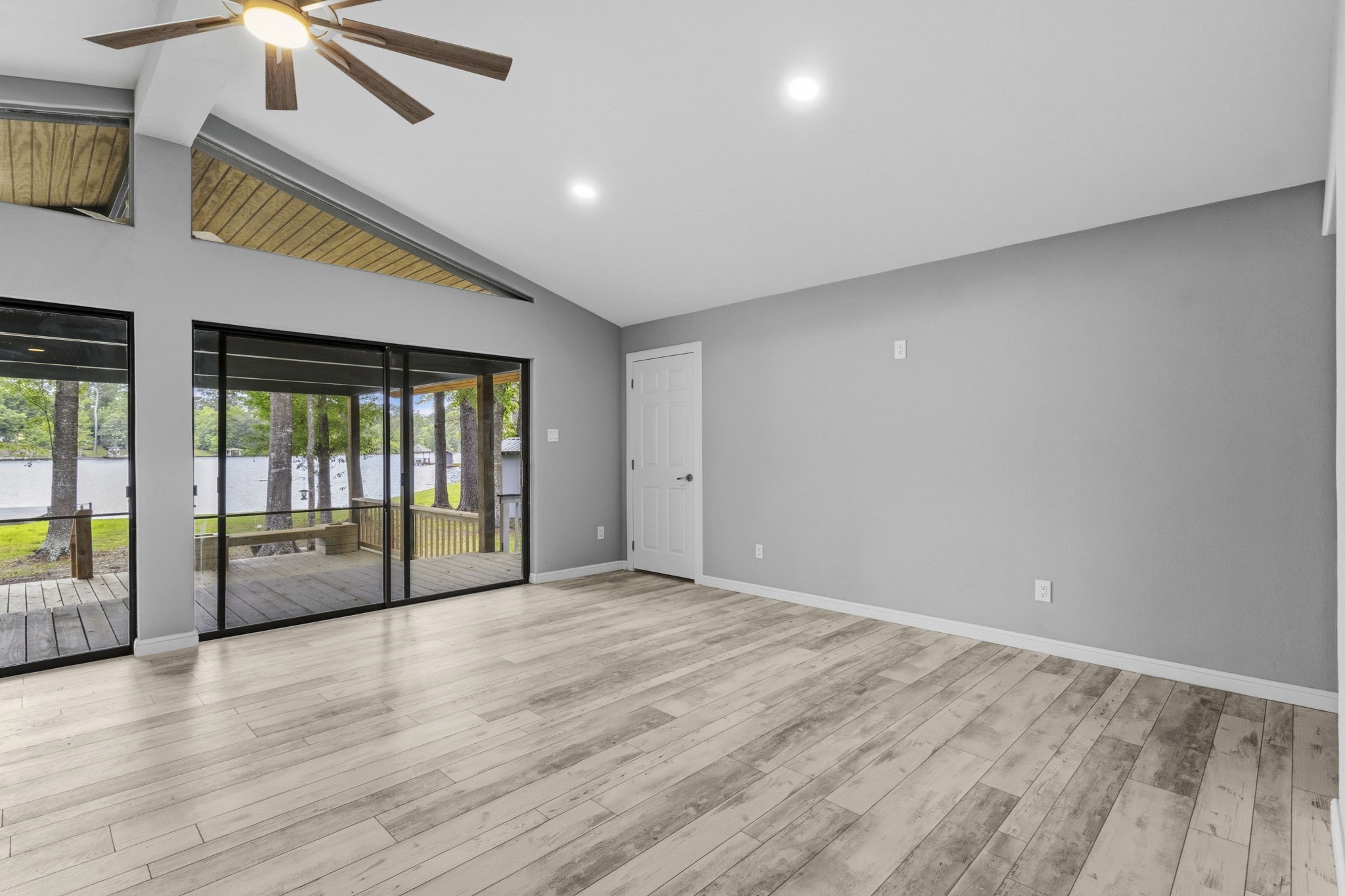 439 N Sherwood Forest Drive Property Photo 13